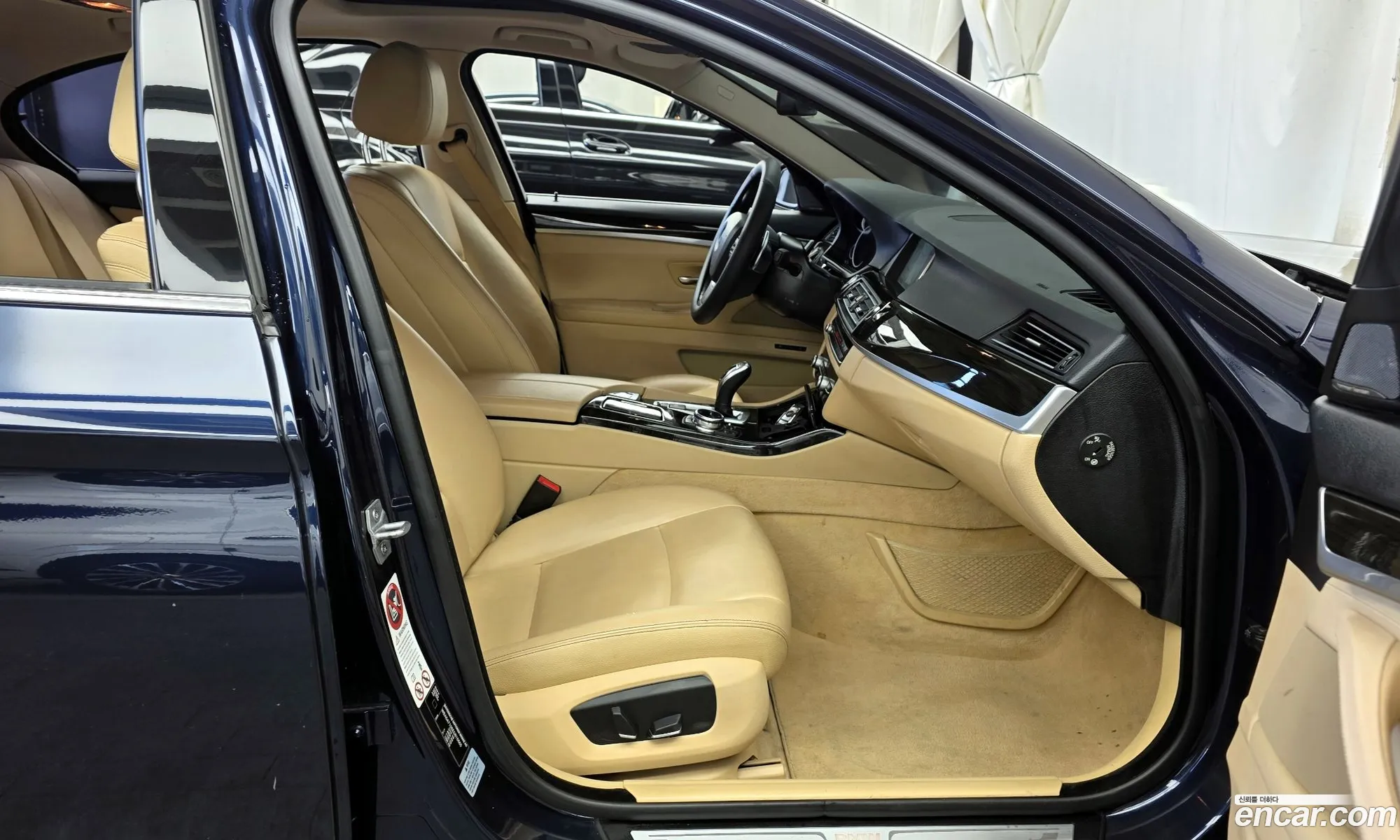 BMW 5 Series 2014 WBA5A7106ED815665 — 11