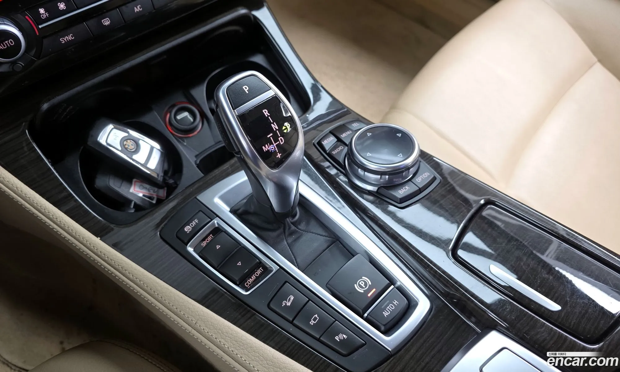 BMW 5 Series 2014 WBA5A7106ED815665 — 4