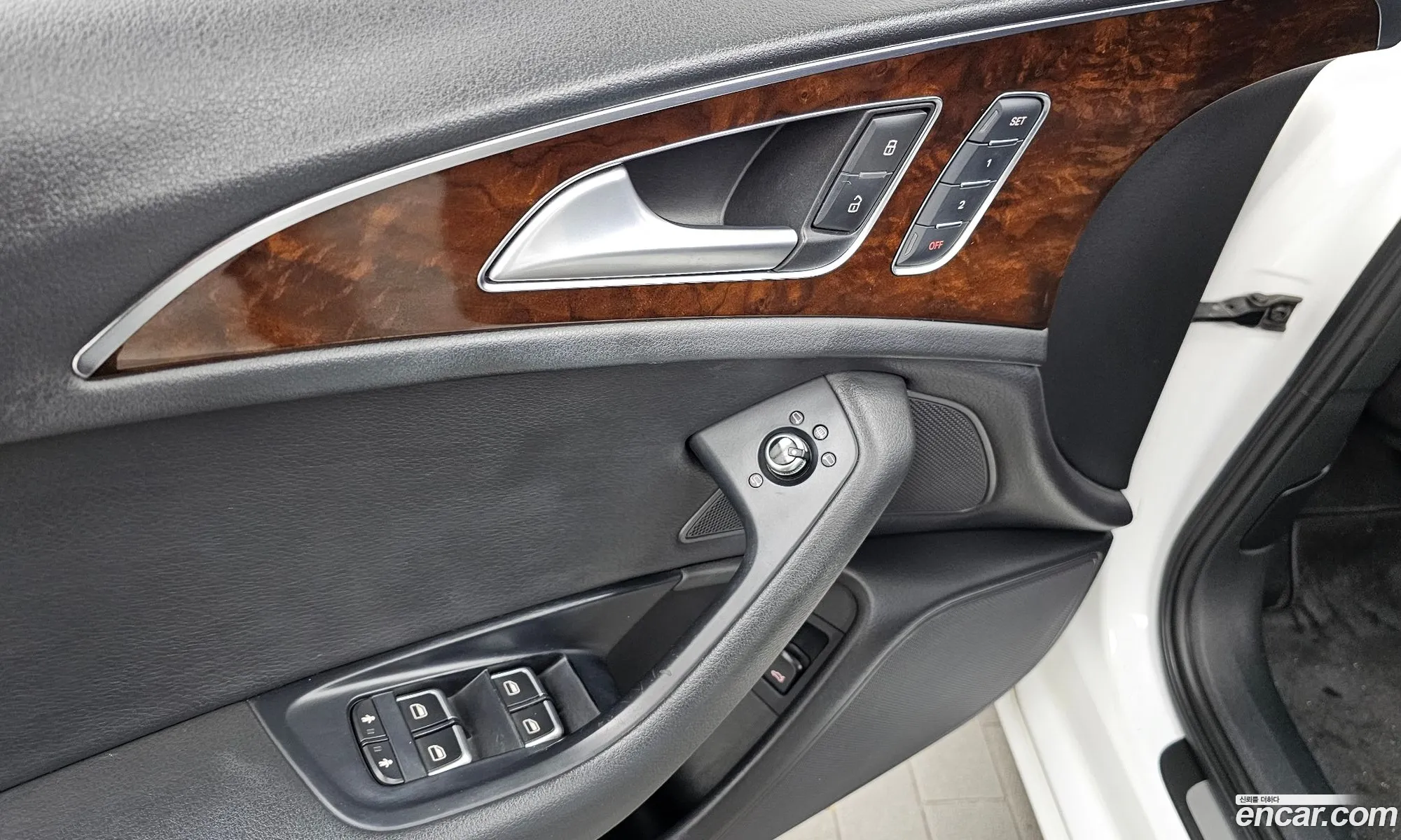 Audi A6 2015 — 17
