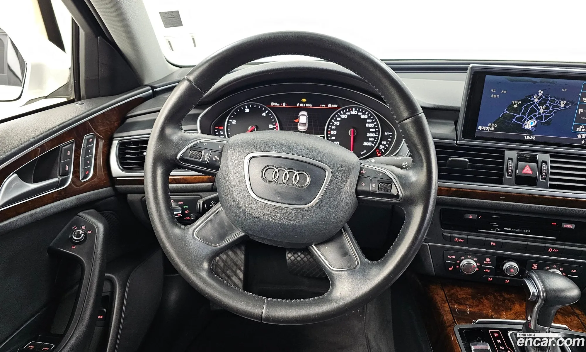Audi A6 2015 — 16