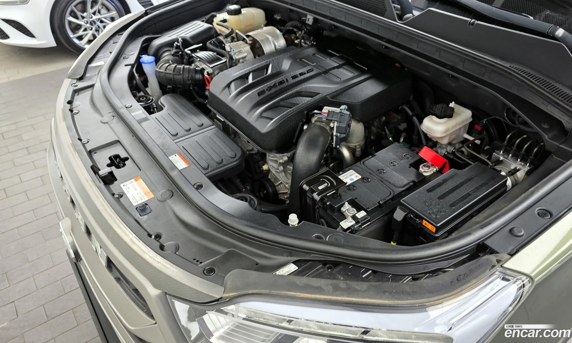 KG Mobility (SsangYong) Rexton Sports Khan 2023 — 17