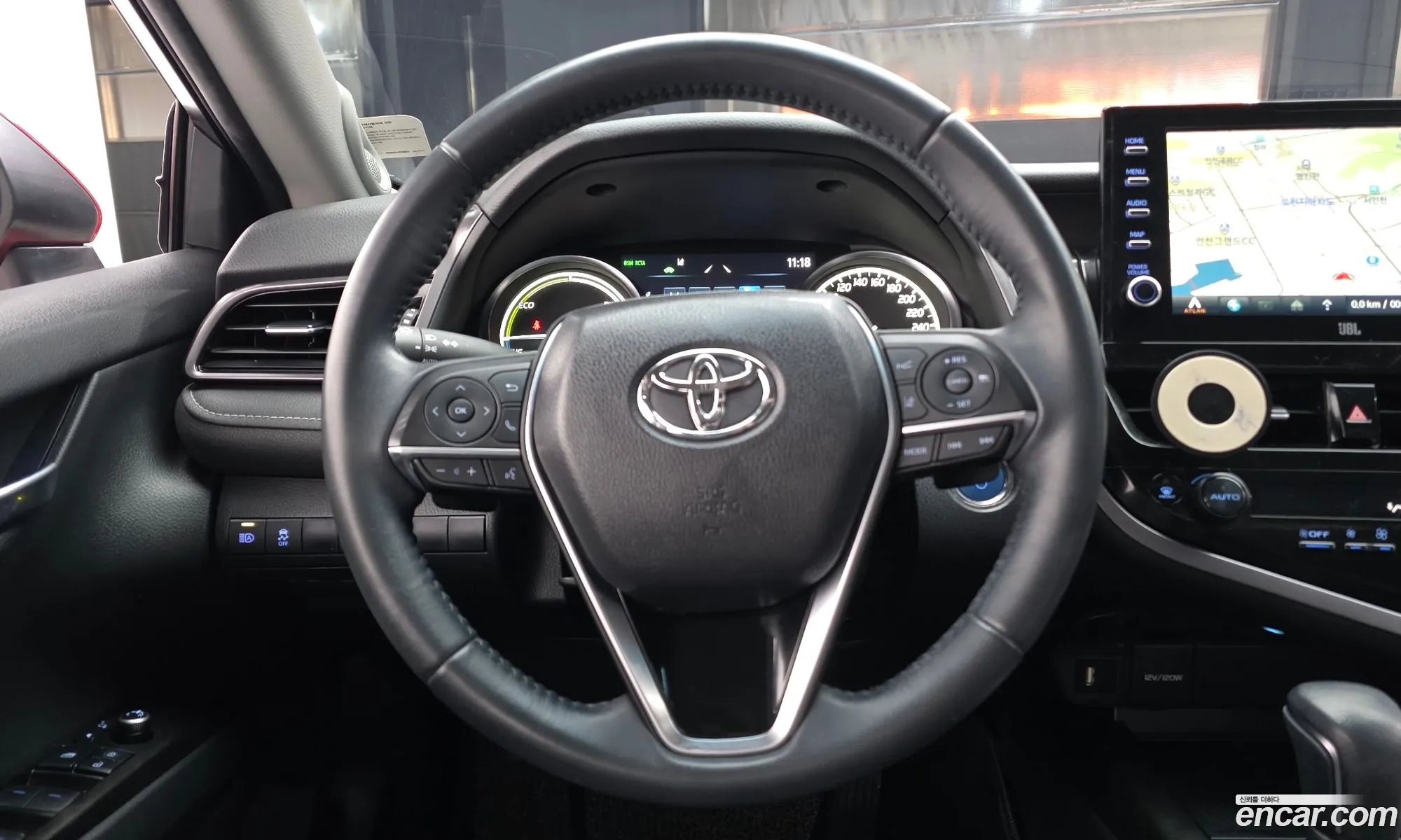 Toyota Camry 2021 — 4