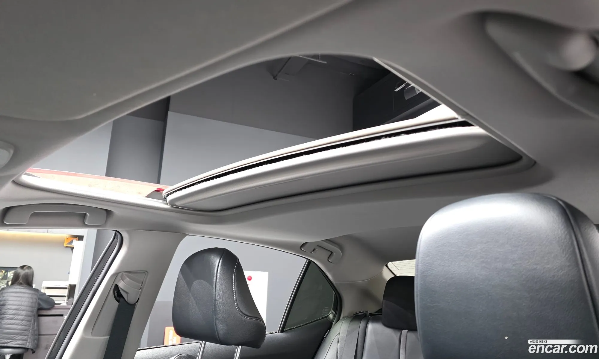 Toyota Camry 2021 — 20