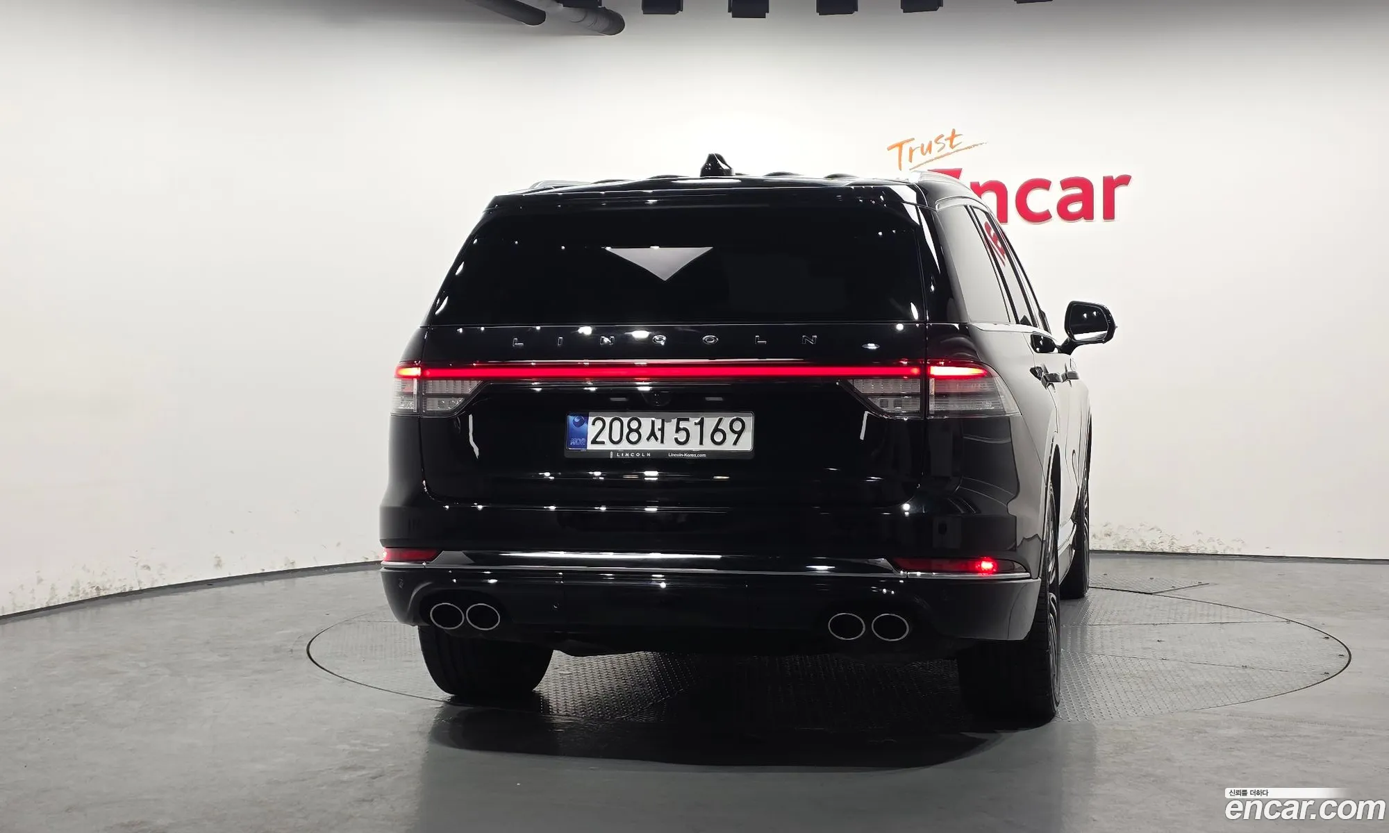 Lincoln Aviator 2025 5LM5J9XC0SGL09493 — 2
