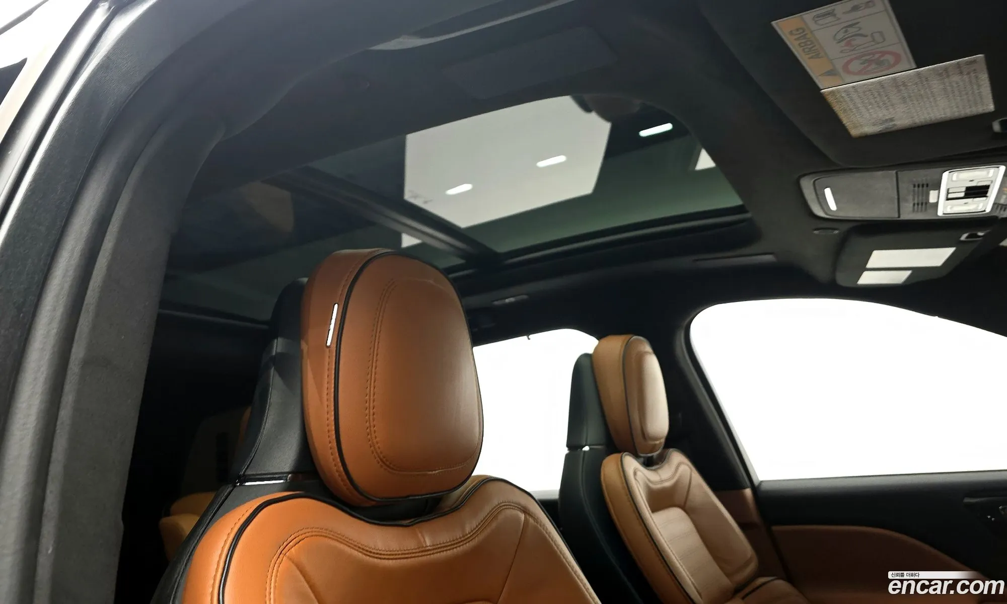 Lincoln Aviator 2025 5LM5J9XC0SGL09493 — 20