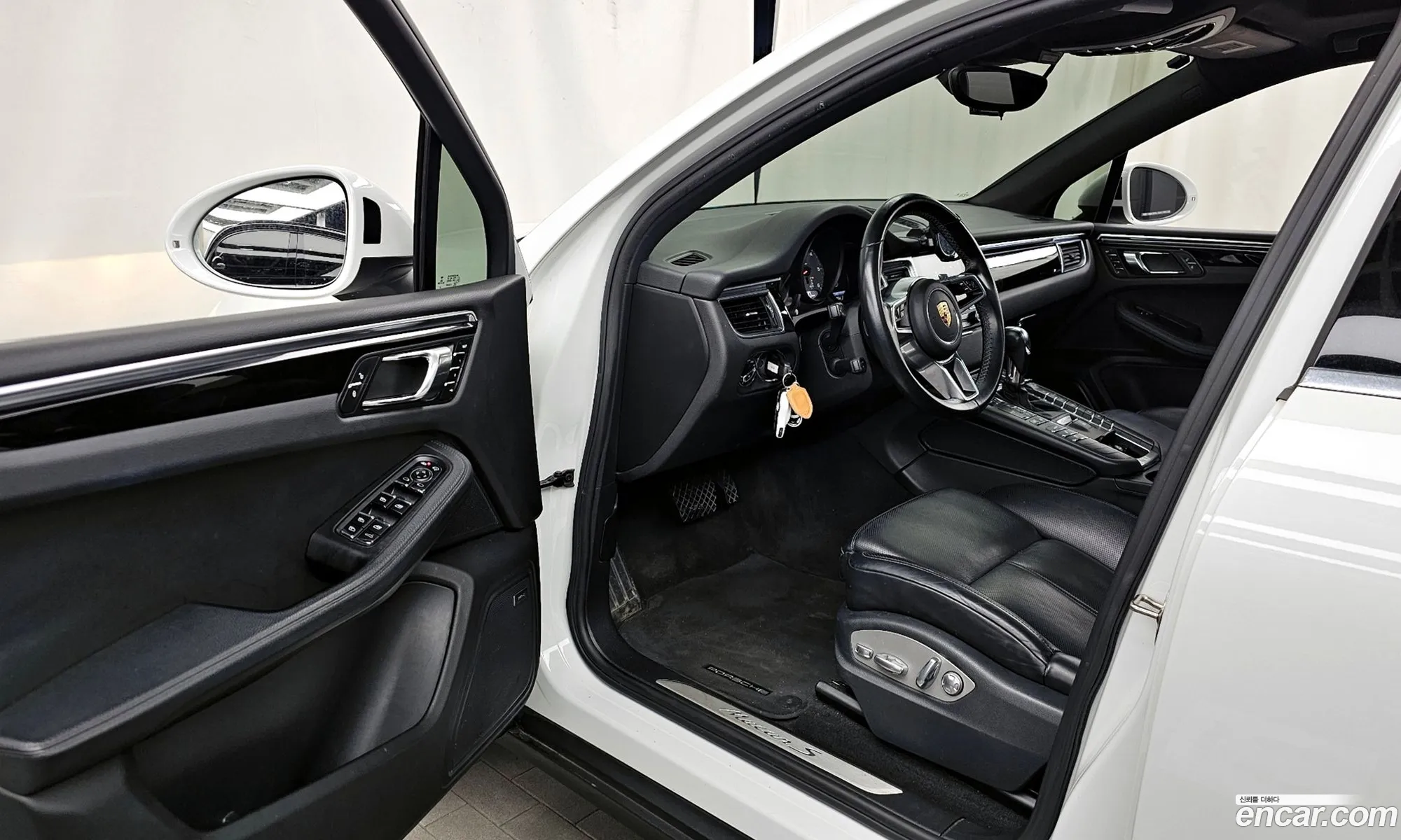 Porsche Macan 2016 WP1AD2956HLB70021 — 20