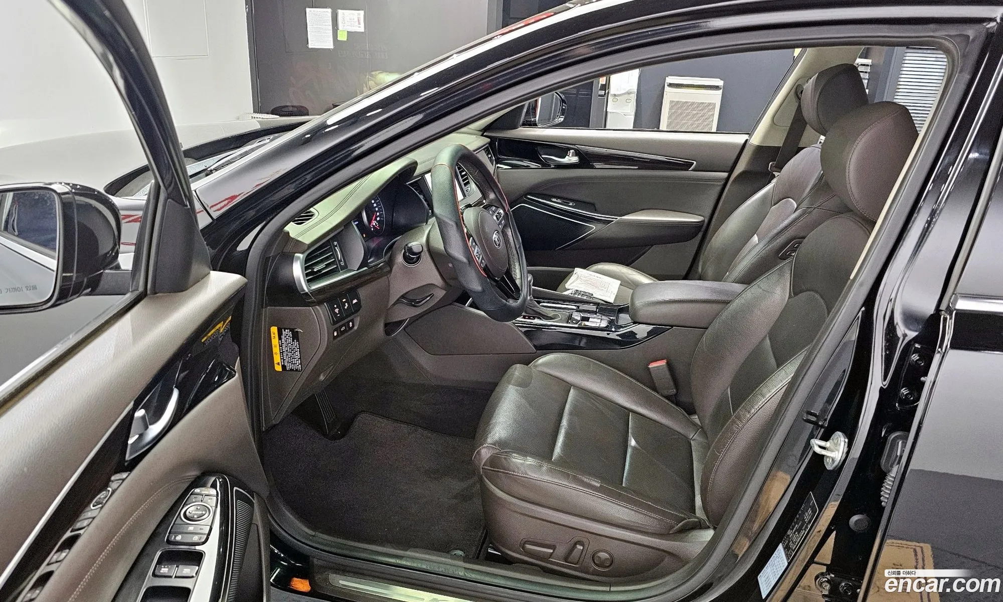 Kia K7 2019 — 13