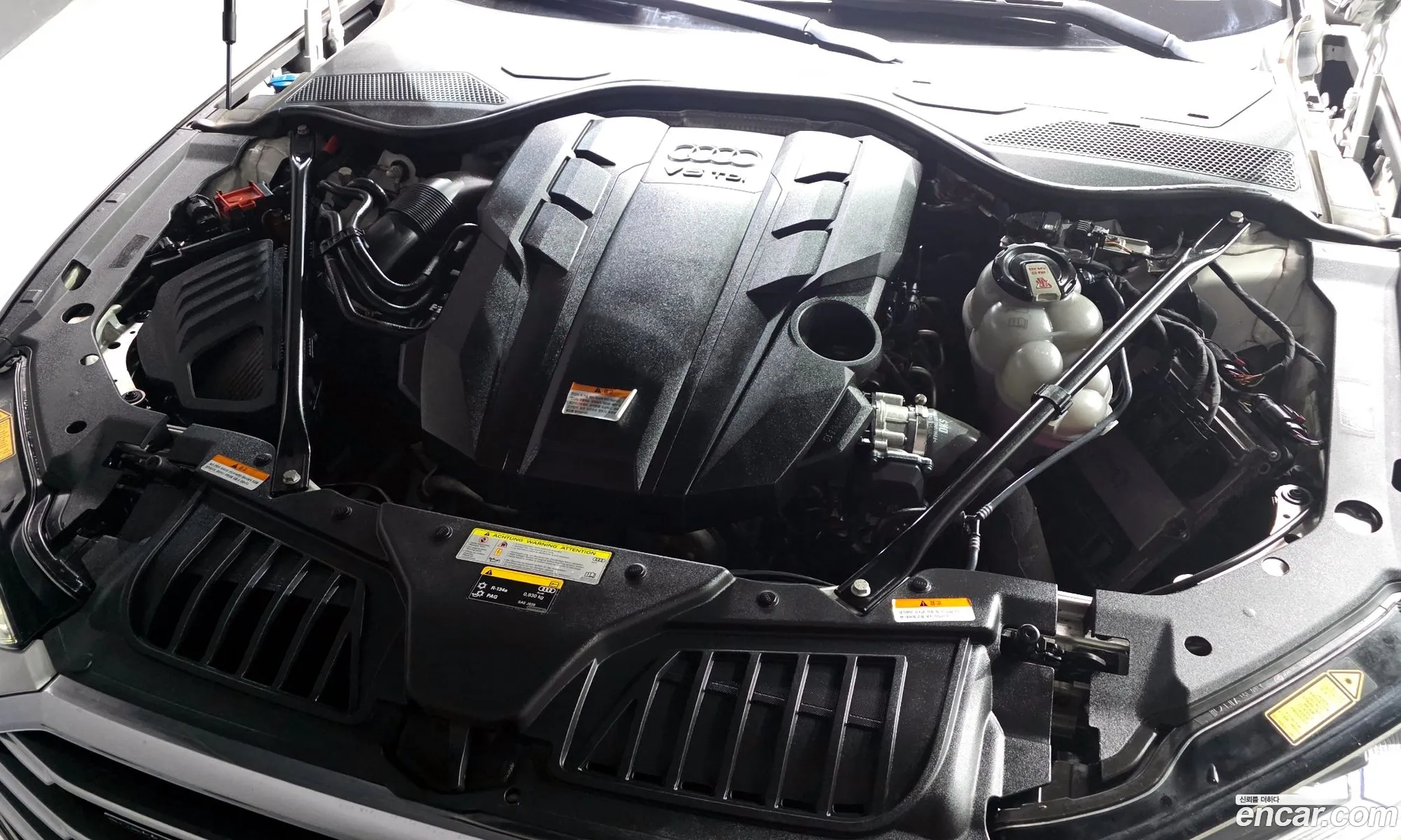 Audi A8 2021 WAUZZZF80MN005168 — 9