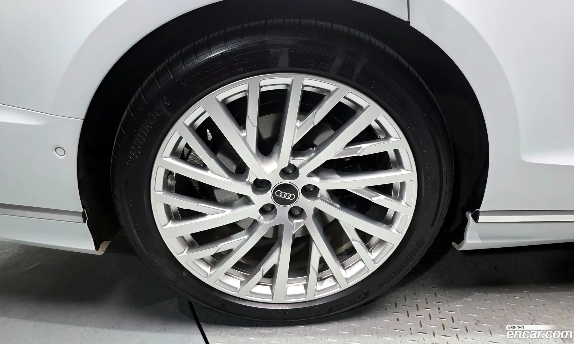 Audi A8 2021 WAUZZZF80MN005168 — 14
