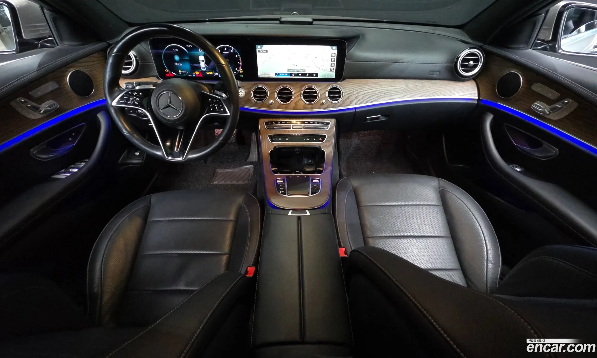 Mercedes-Benz E-Class W213 2022 — 12