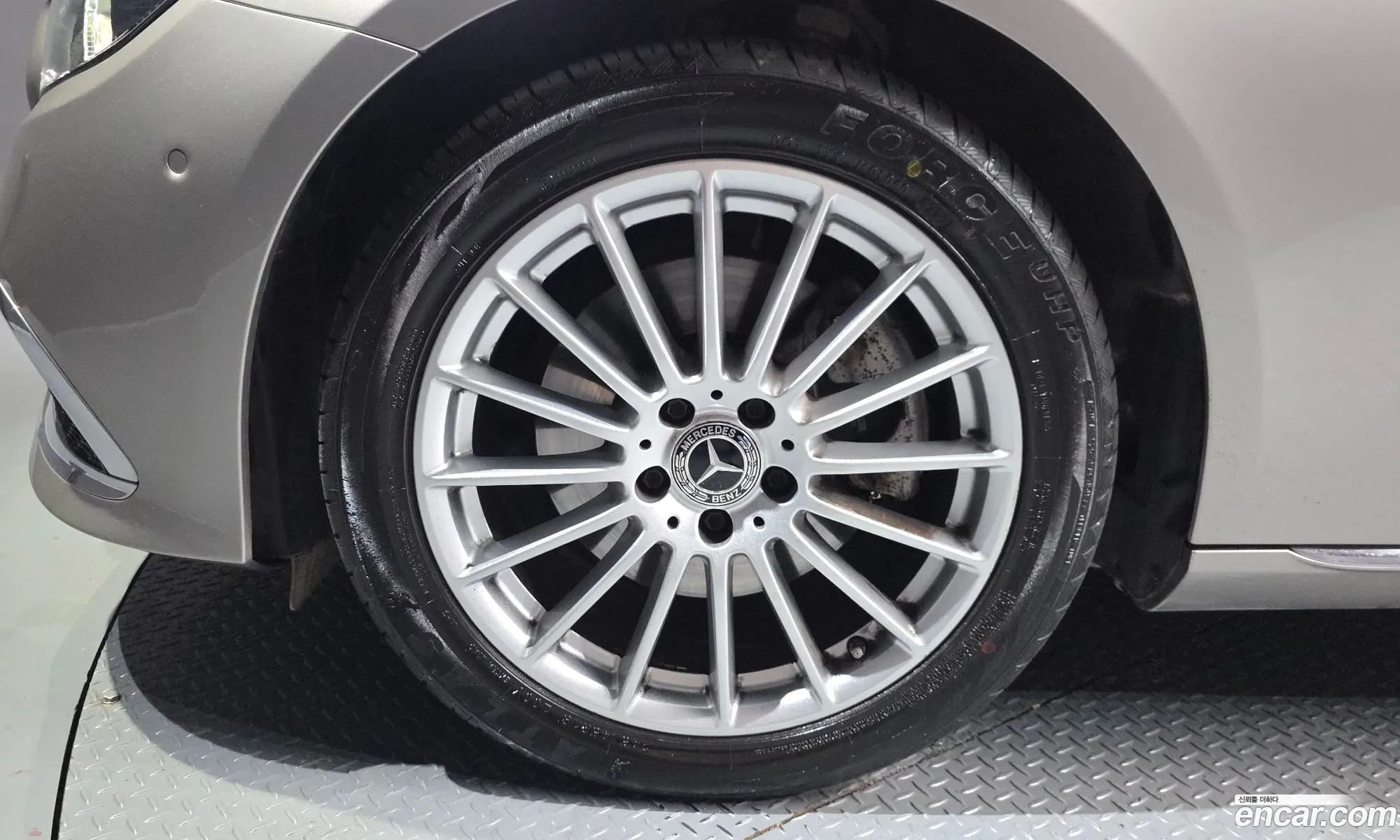 Mercedes-Benz E-Class W213 2022 — 18