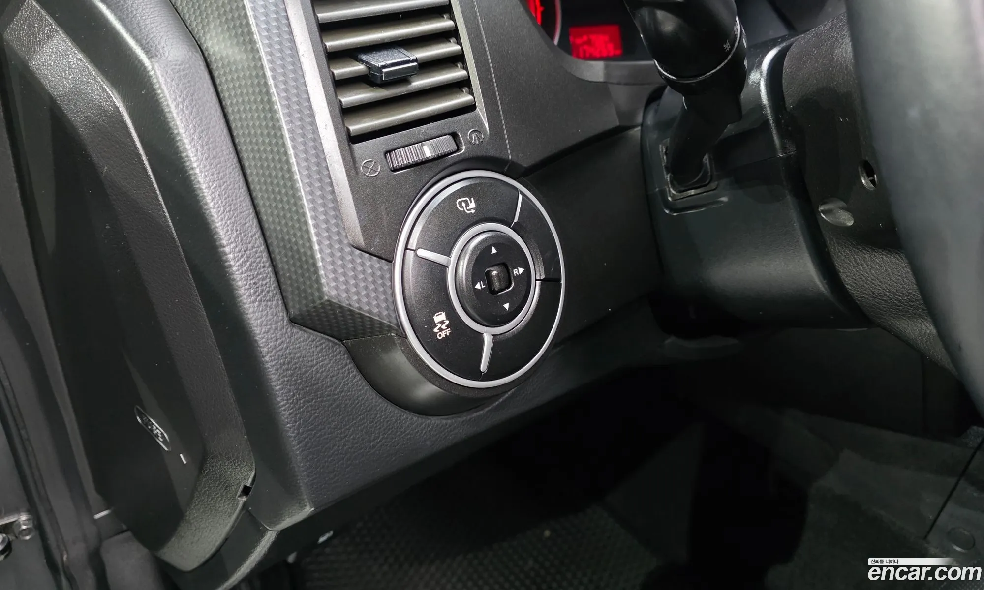 KG Mobility (SsangYong) Korando Sports 2015 — 19