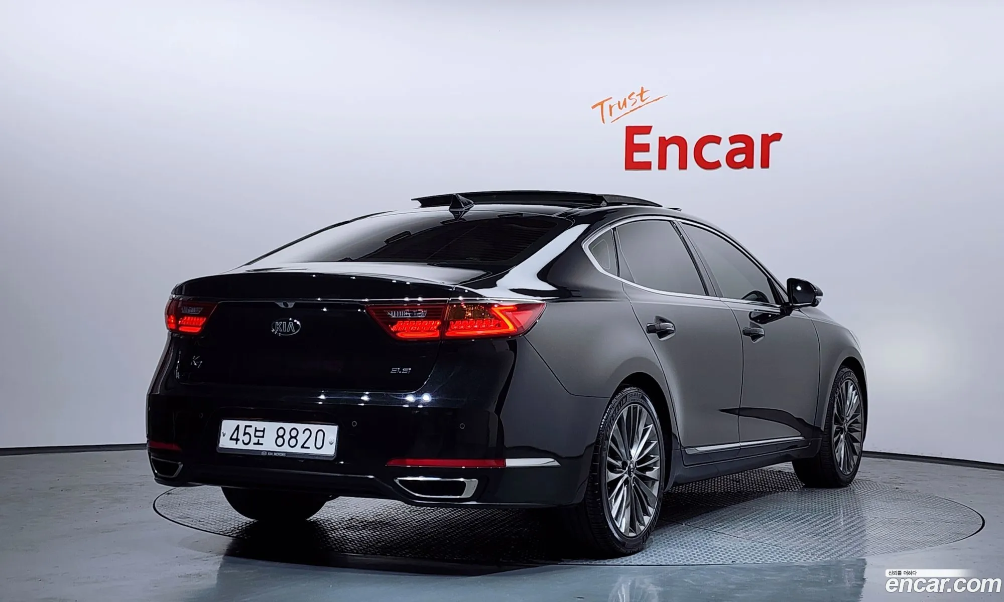 Kia K7 2017 — 18