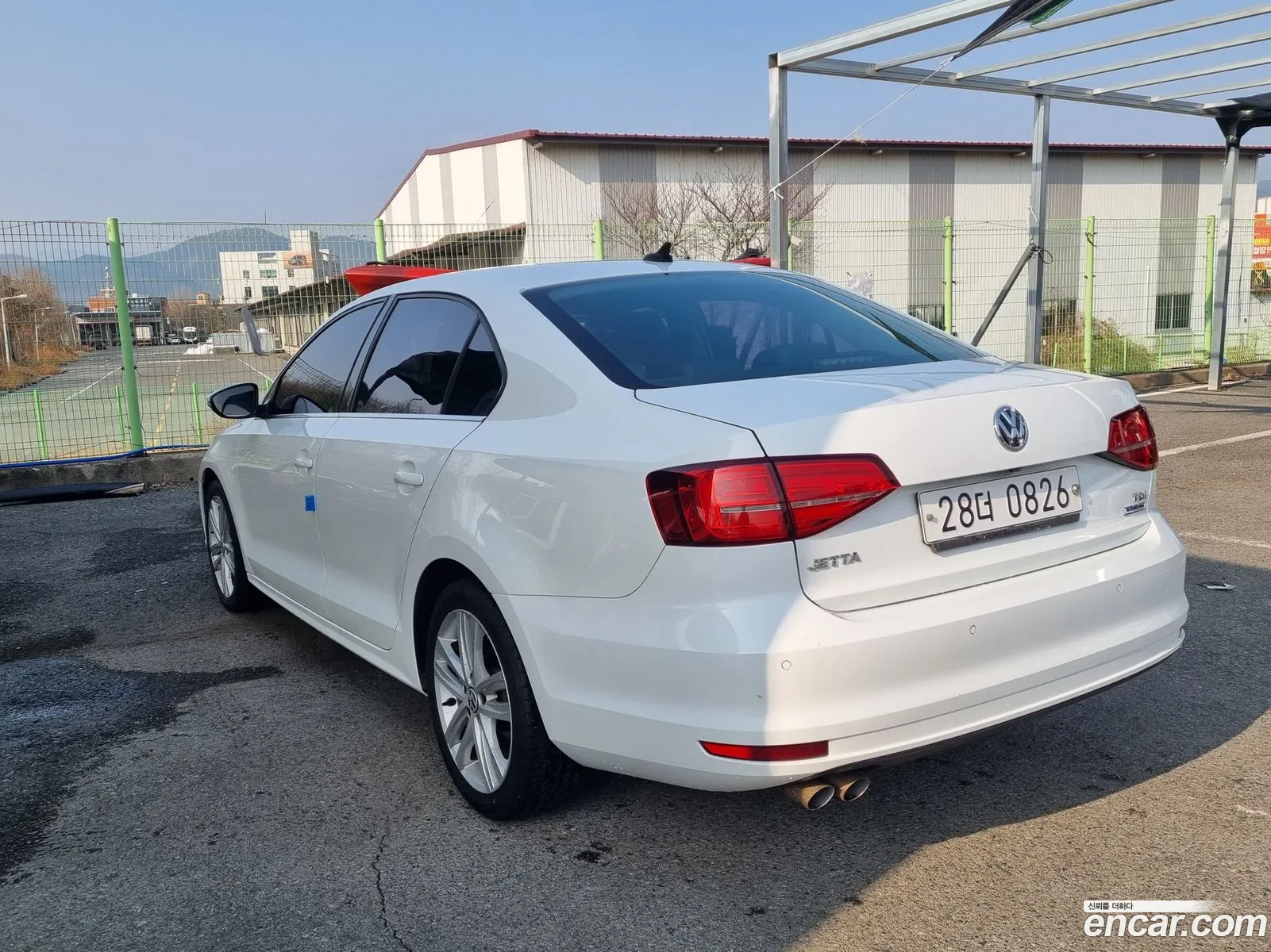 Volkswagen Jetta 2015 — 14