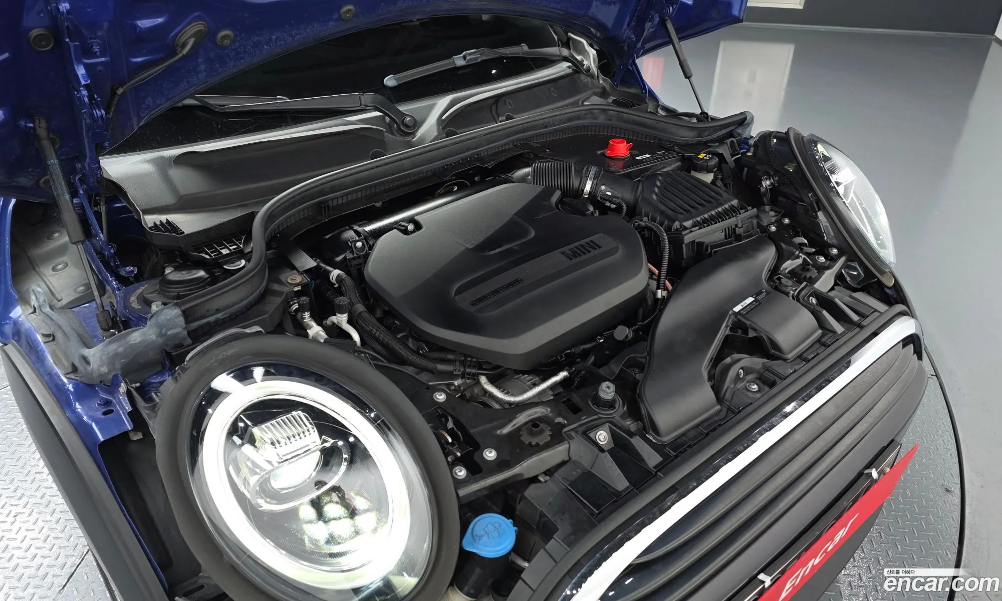 Mini Cooper D 2019 — 11