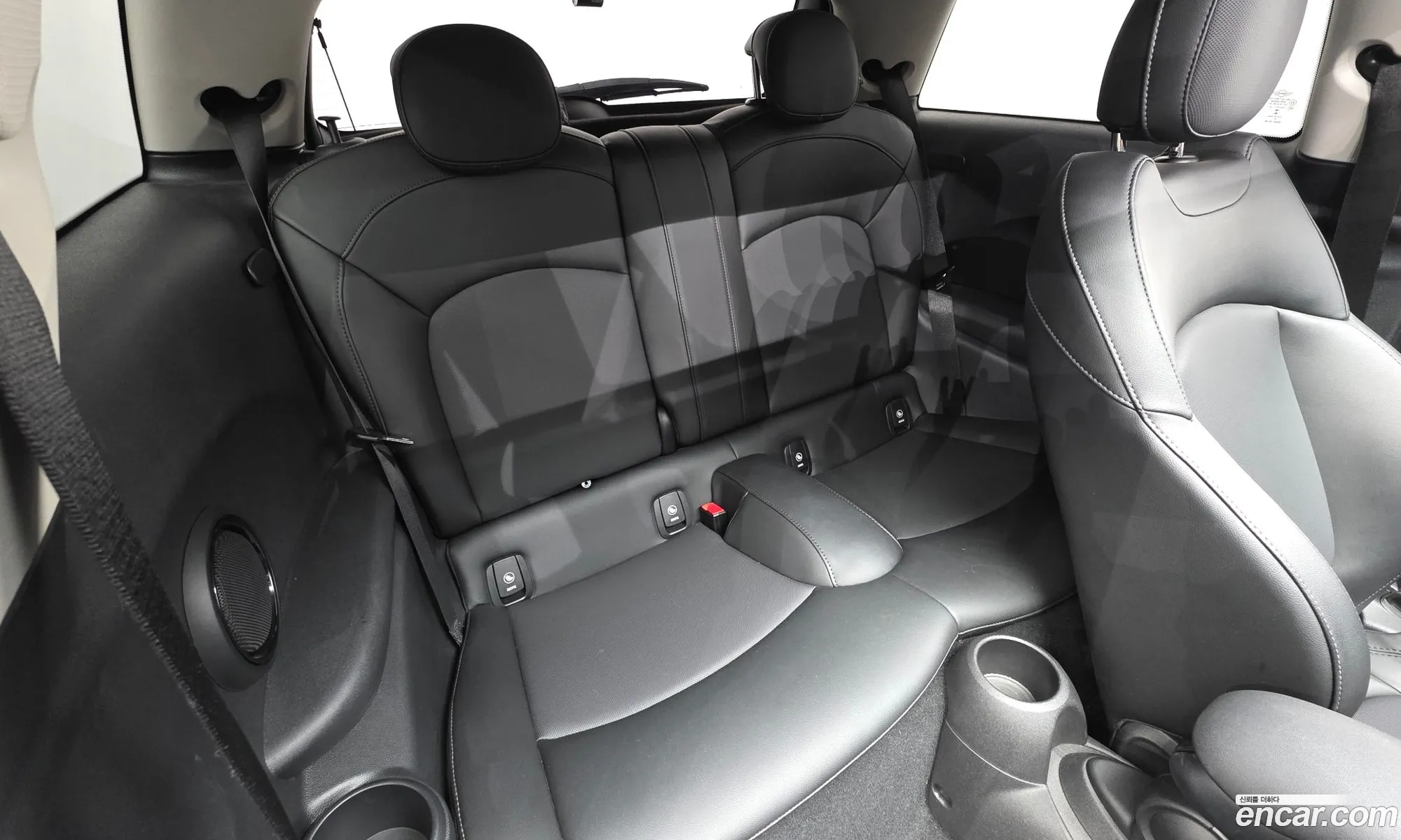 Mini Cooper D 2019 — 4