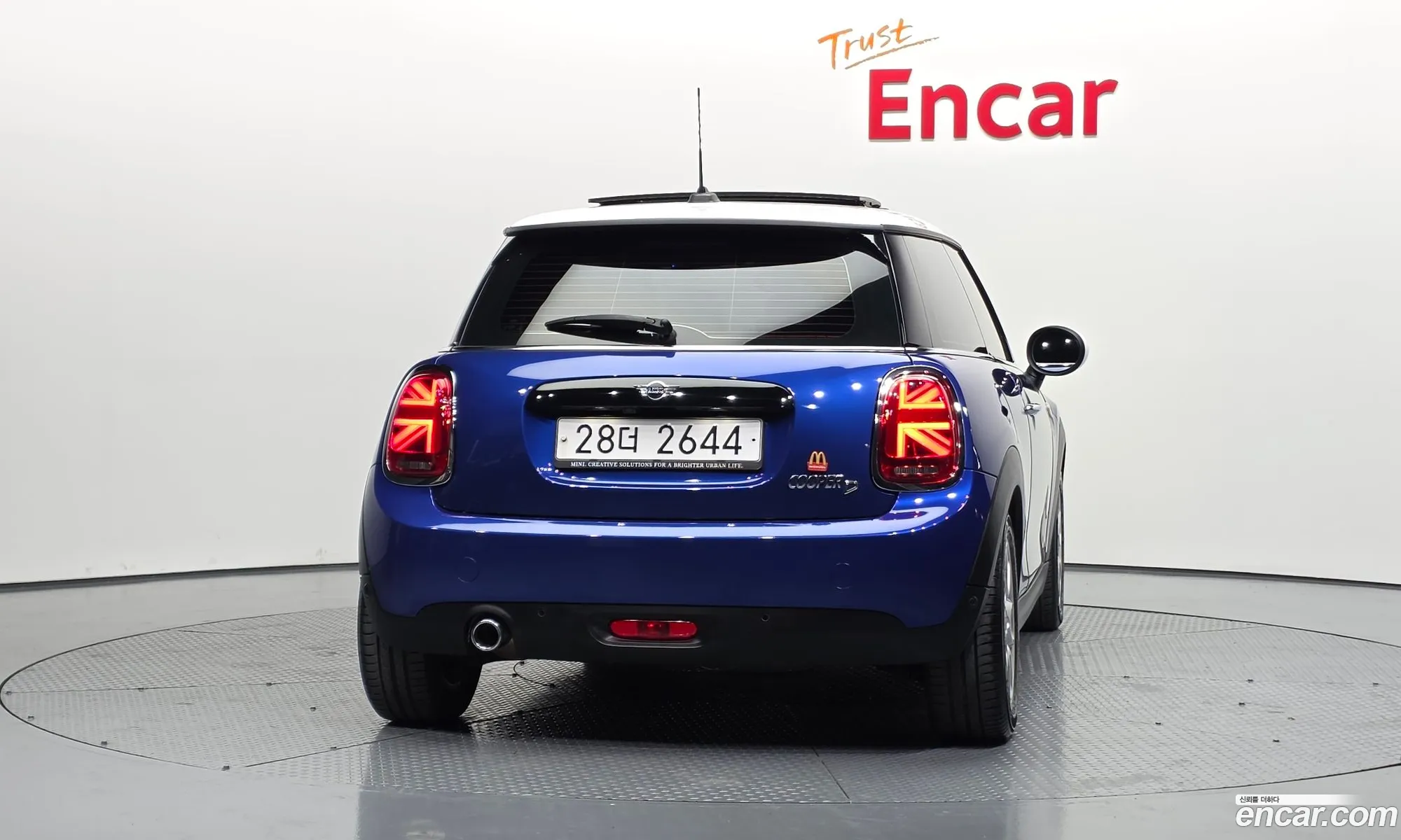 Mini Cooper D 2019 — 6