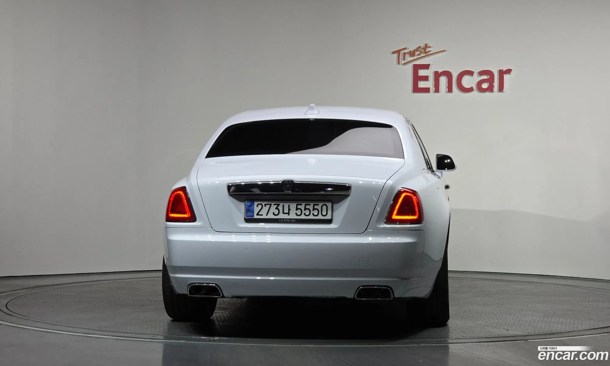 Rolls-Royce Ghost 2019 SCA664L06KUX70668 — 17