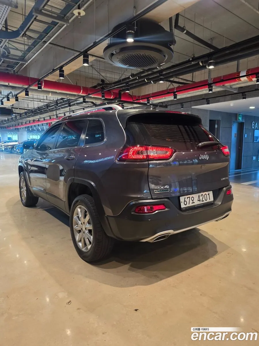 Jeep Cherokee 2018 — 8