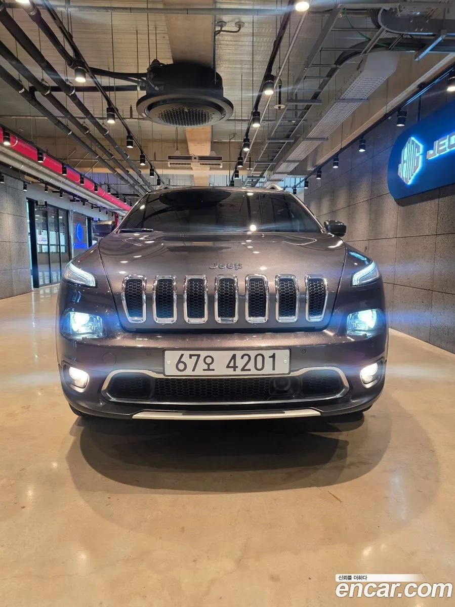 Jeep Cherokee 2018 — 17