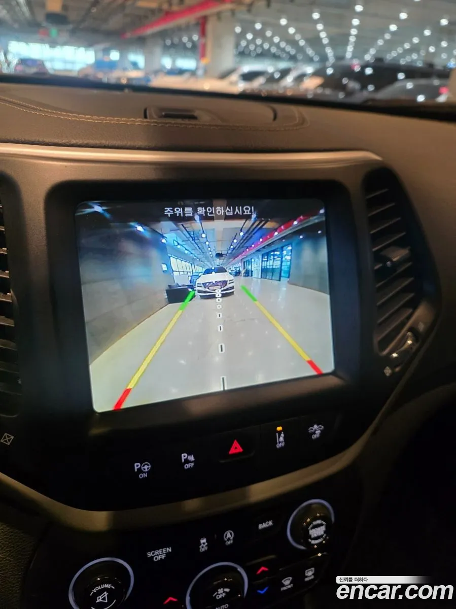 Jeep Cherokee 2018 — 16