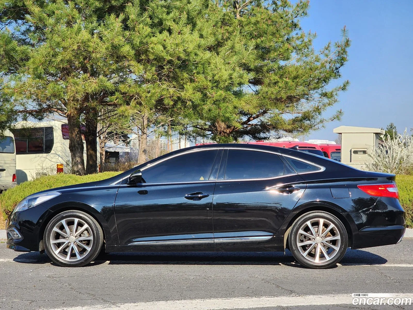 Hyundai Grandeur HG 2015 — 12