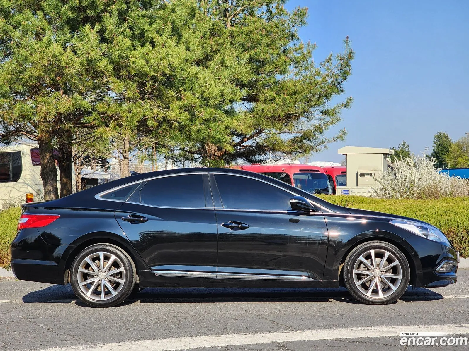 Hyundai Grandeur HG 2015 — 20