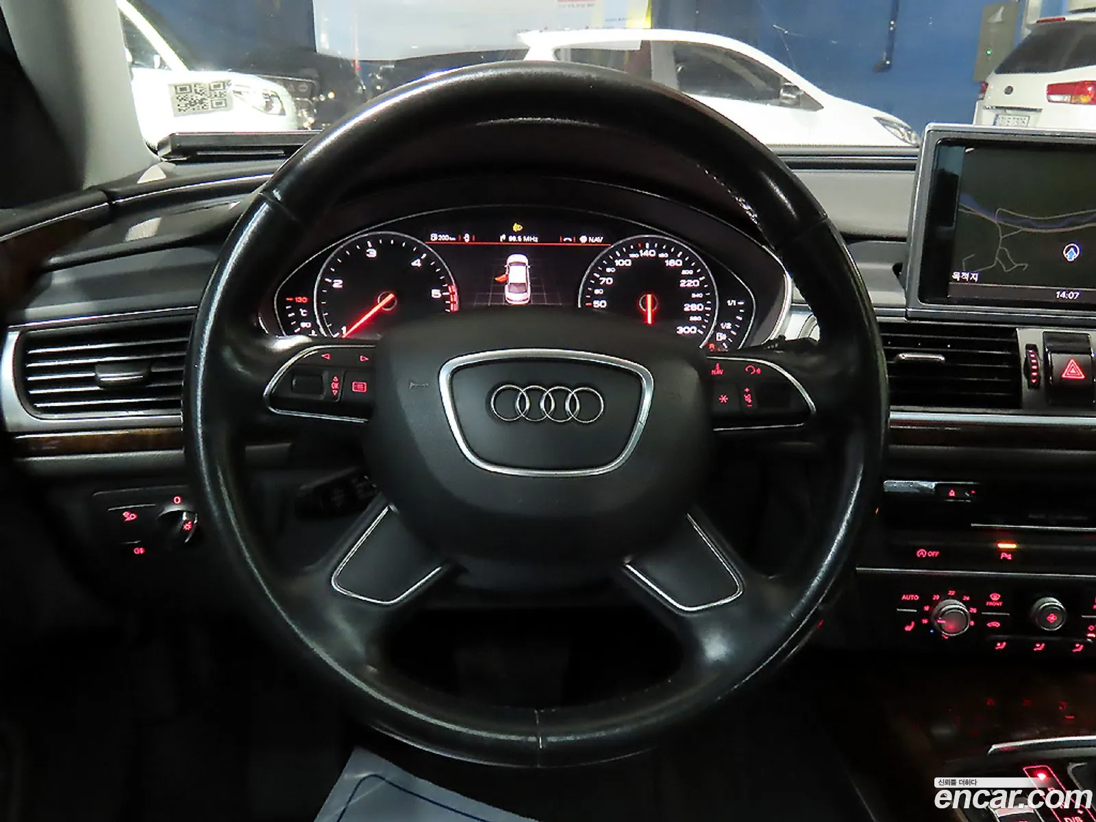 Audi A6 2014 — 16