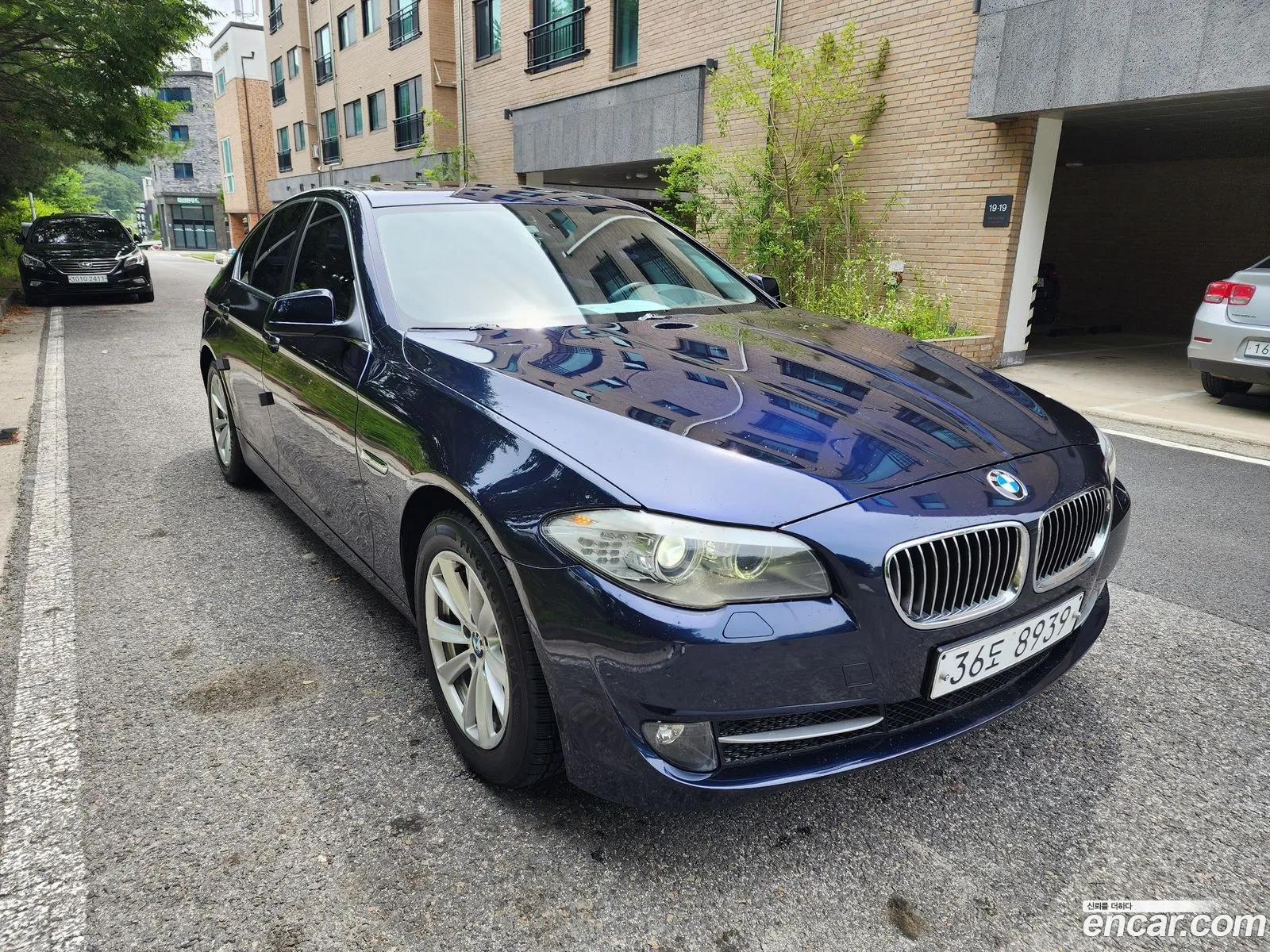 BMW 5 Series 2011 — 15