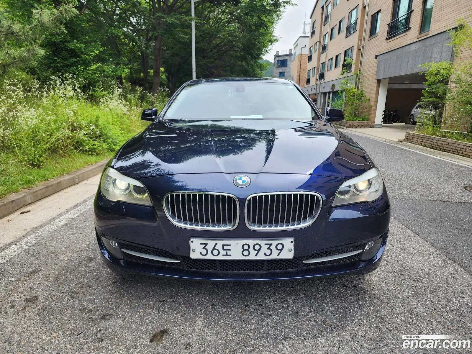 BMW 5 Series 2011 — 16