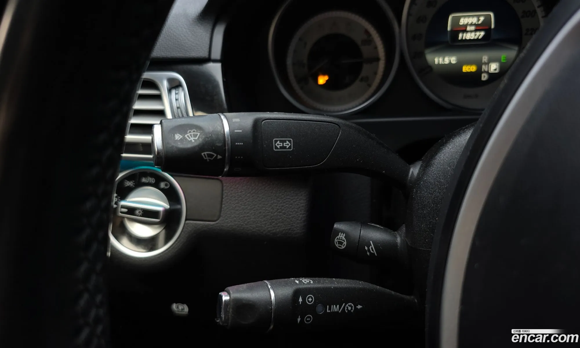 Mercedes-Benz E-Class W212 2015 — 14