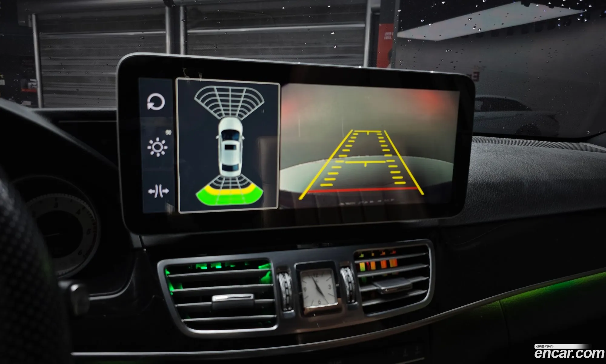 Mercedes-Benz E-Class W212 2015 — 18