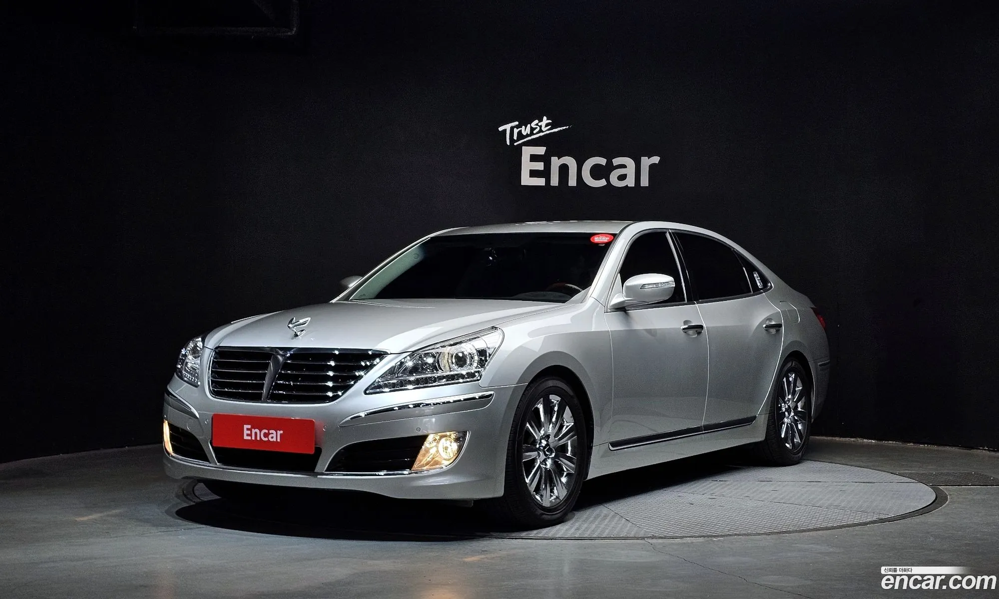 Hyundai Equus 2011 — 18