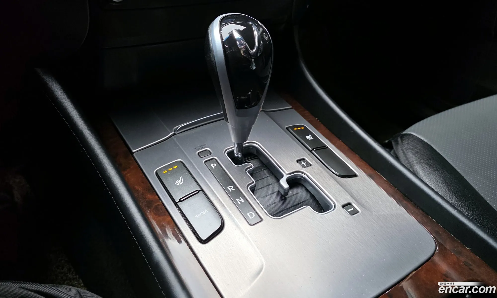 Hyundai Equus 2011 — 6