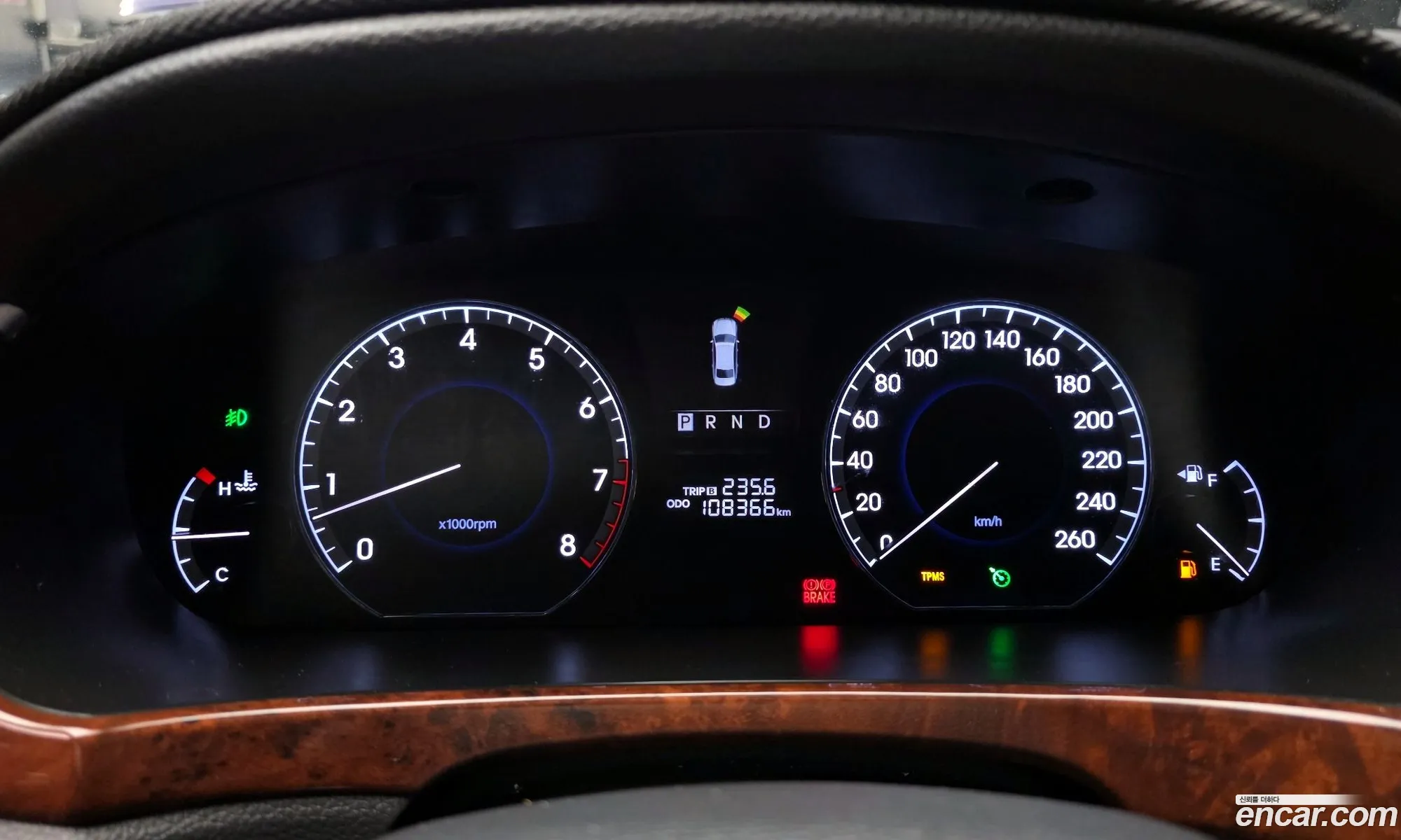 Hyundai Equus 2011 — 20