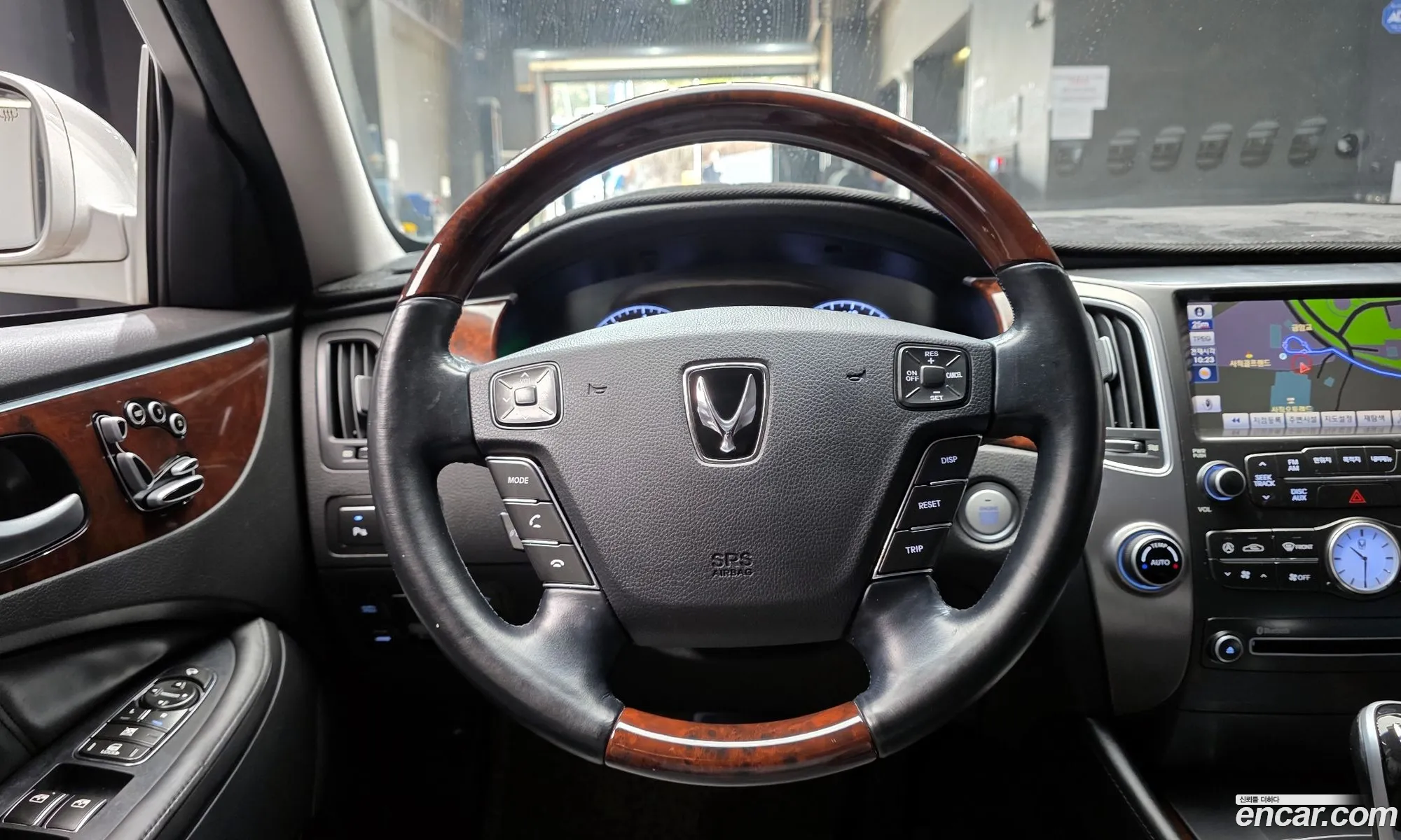 Hyundai Equus 2011 — 8