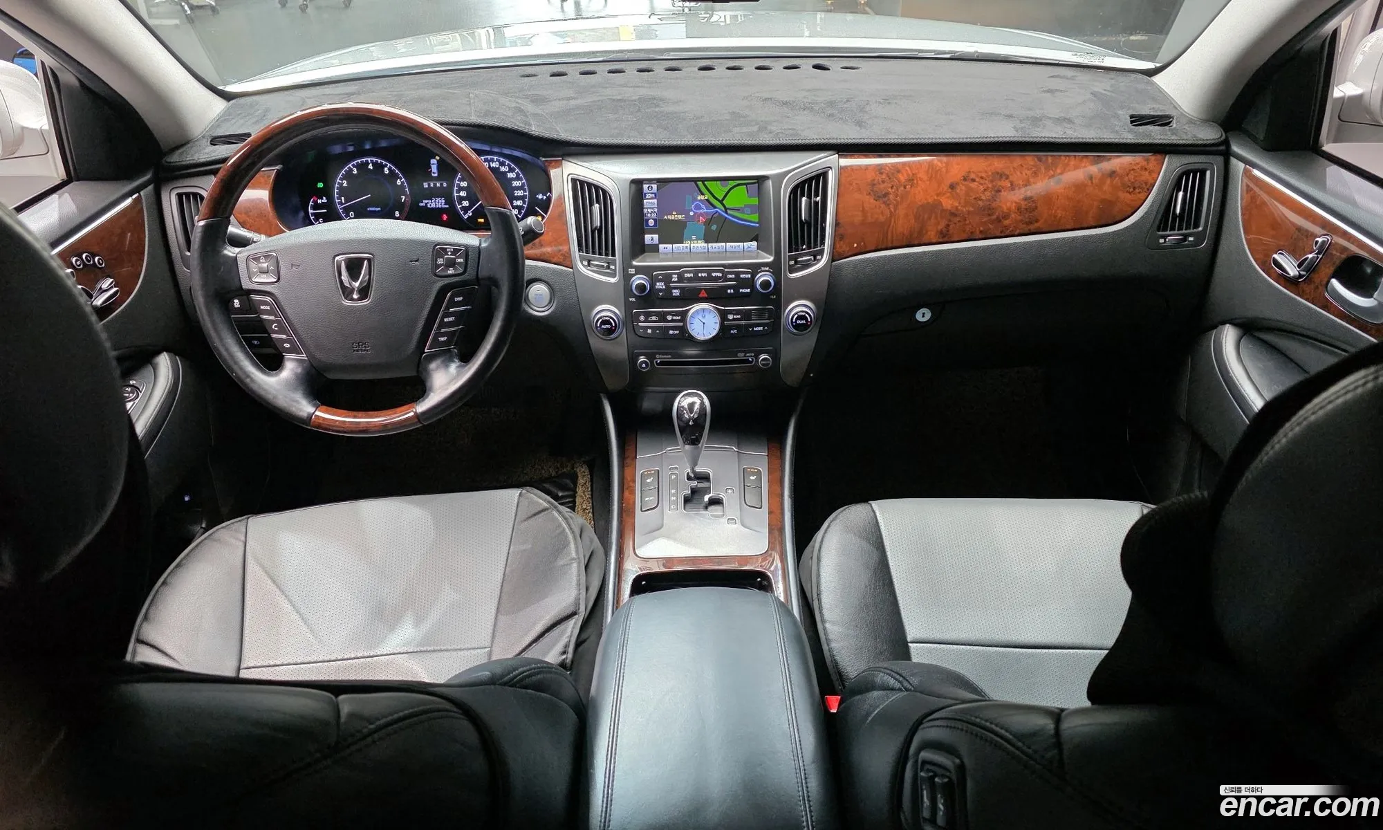 Hyundai Equus 2011 — 9