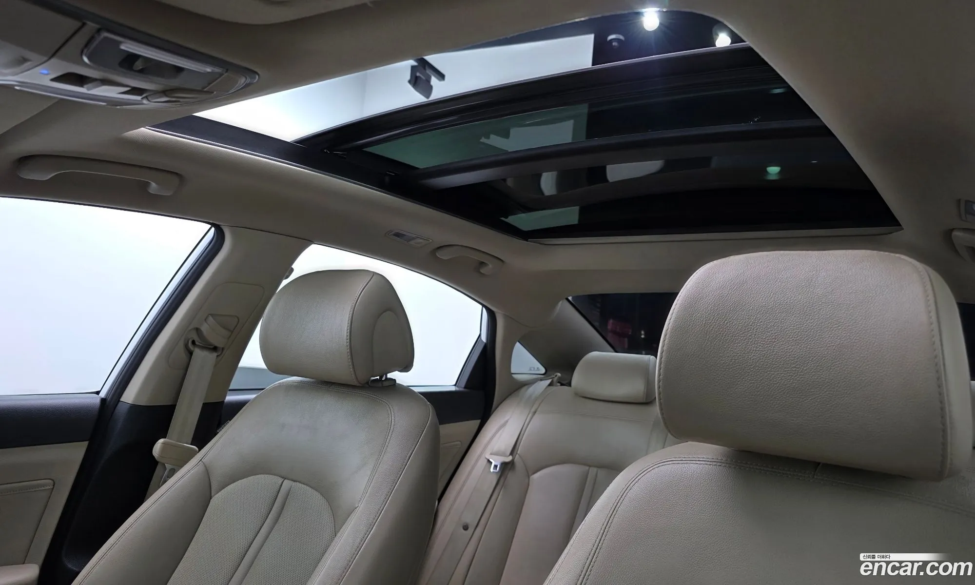 Hyundai LF Sonata 2014 — 14