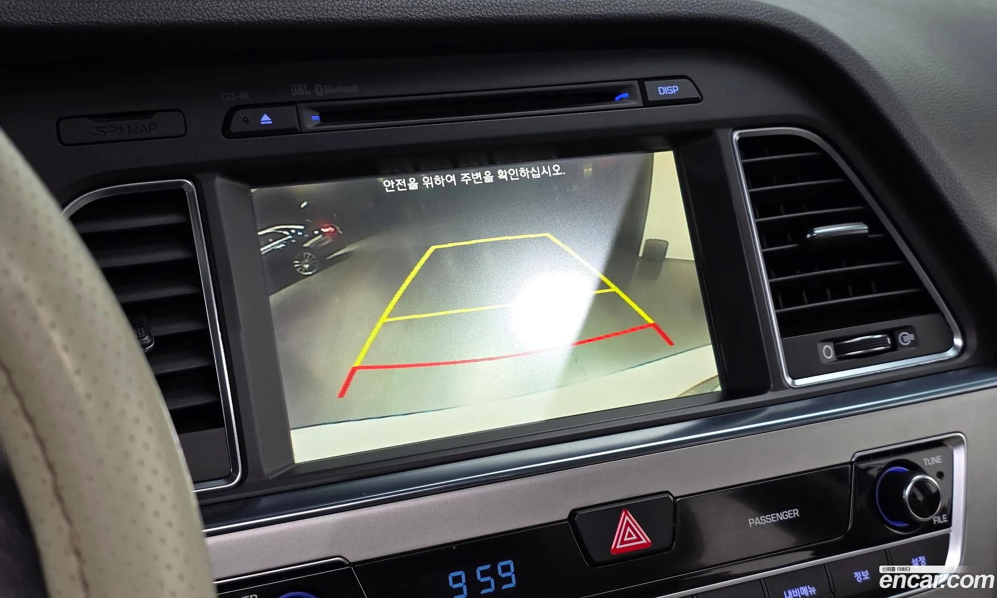 Hyundai LF Sonata 2014 — 18