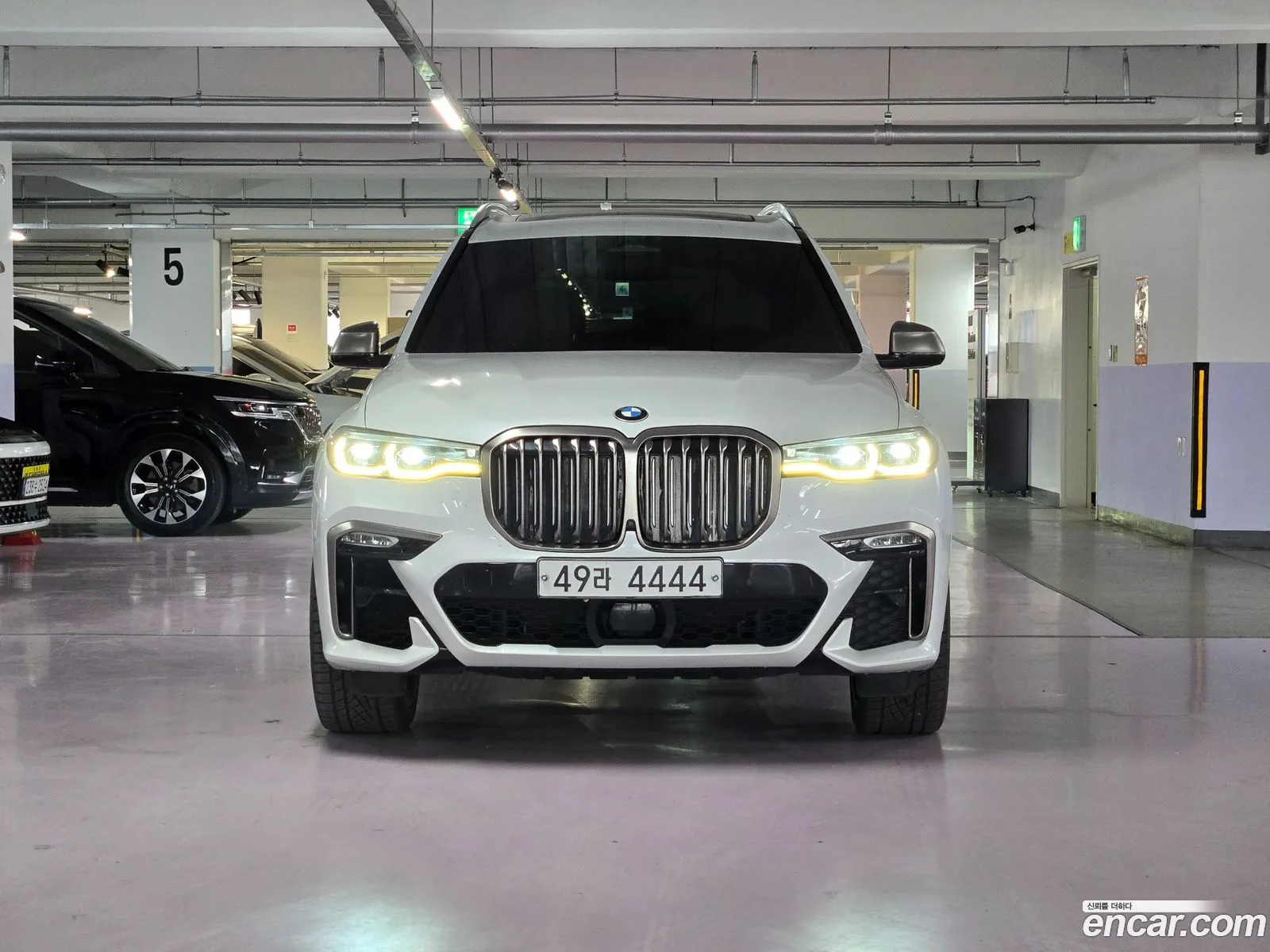 BMW X7 2019 — 7