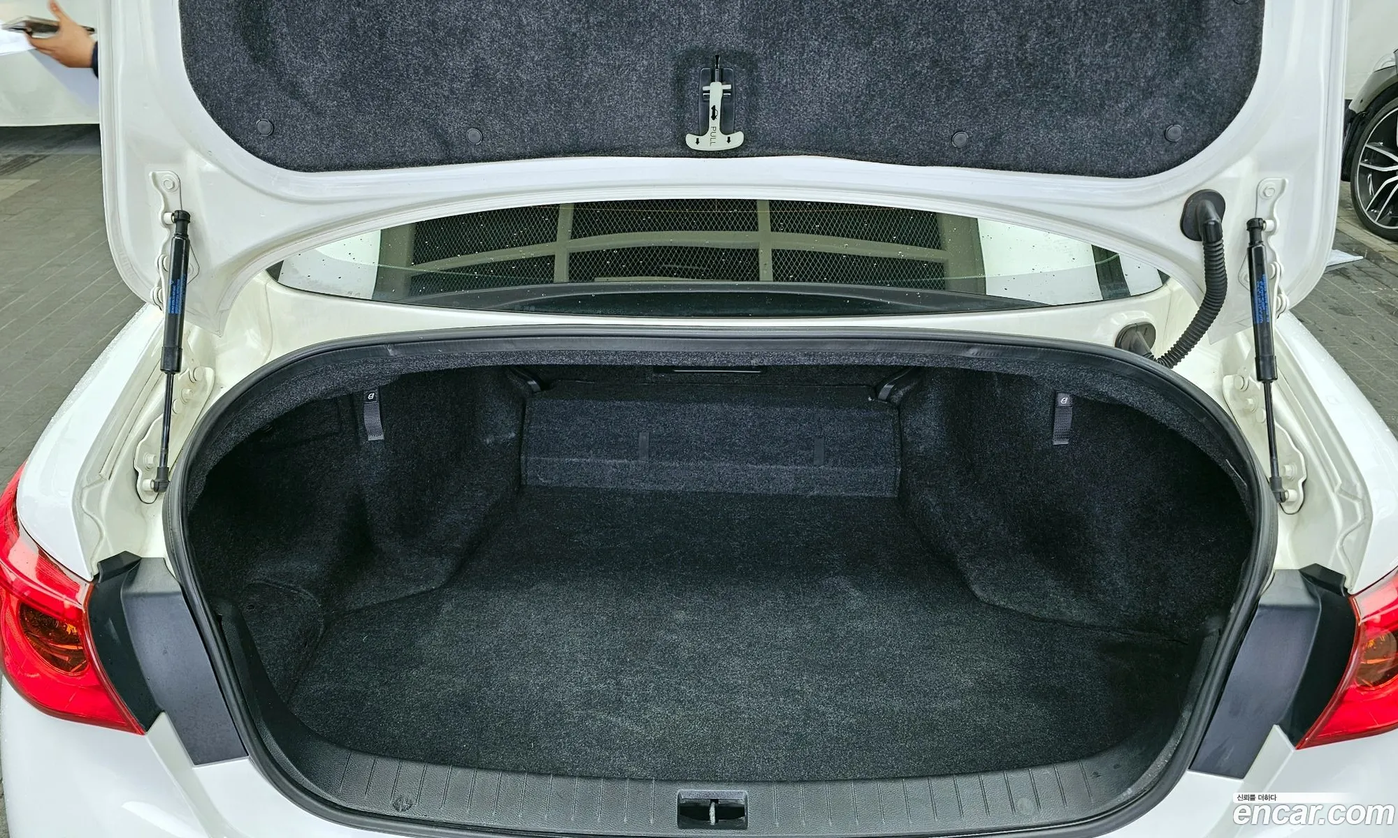 Infiniti Q50 2014 JNKDV71E6EM511510 — 6