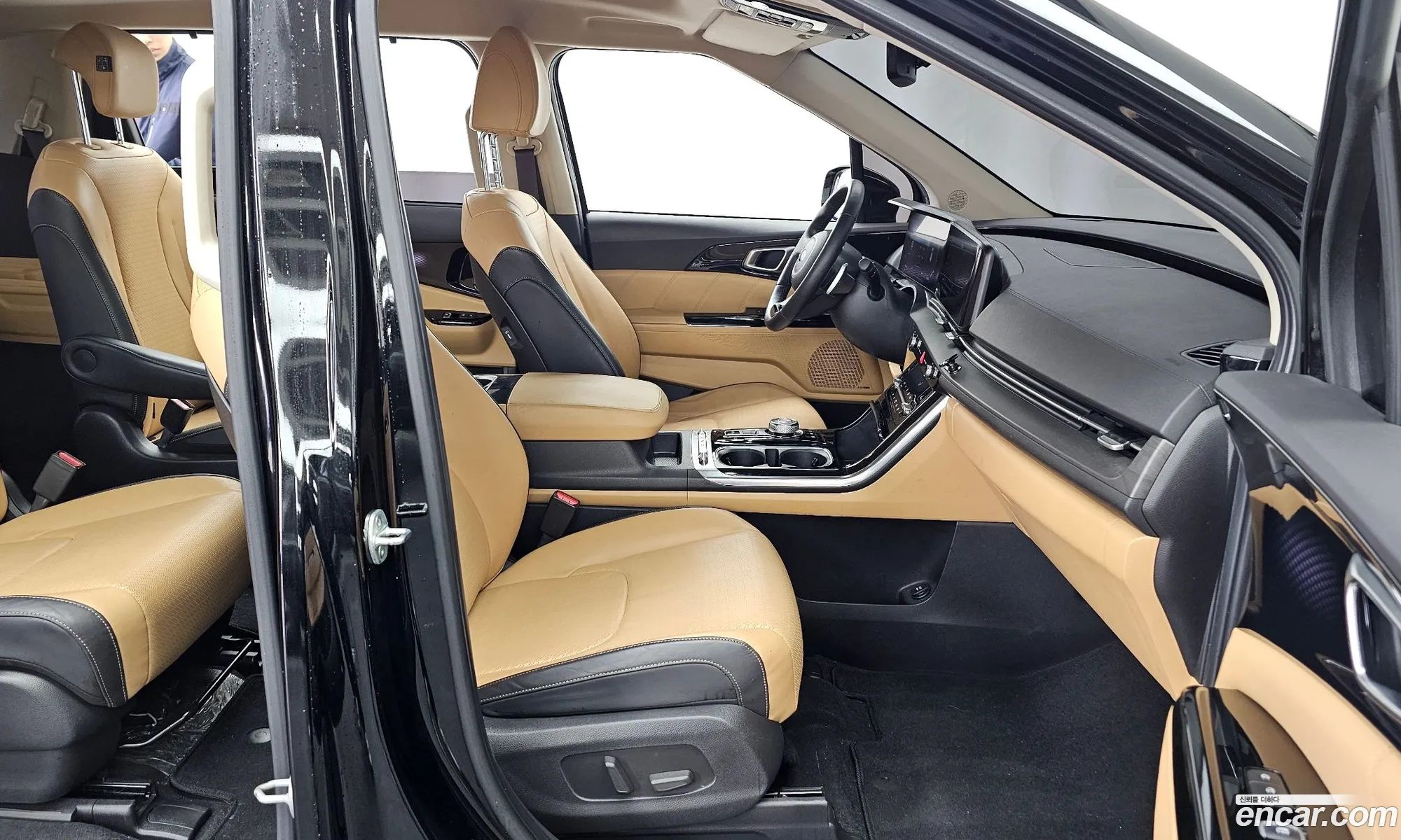 Kia Carnival 2020 — 17