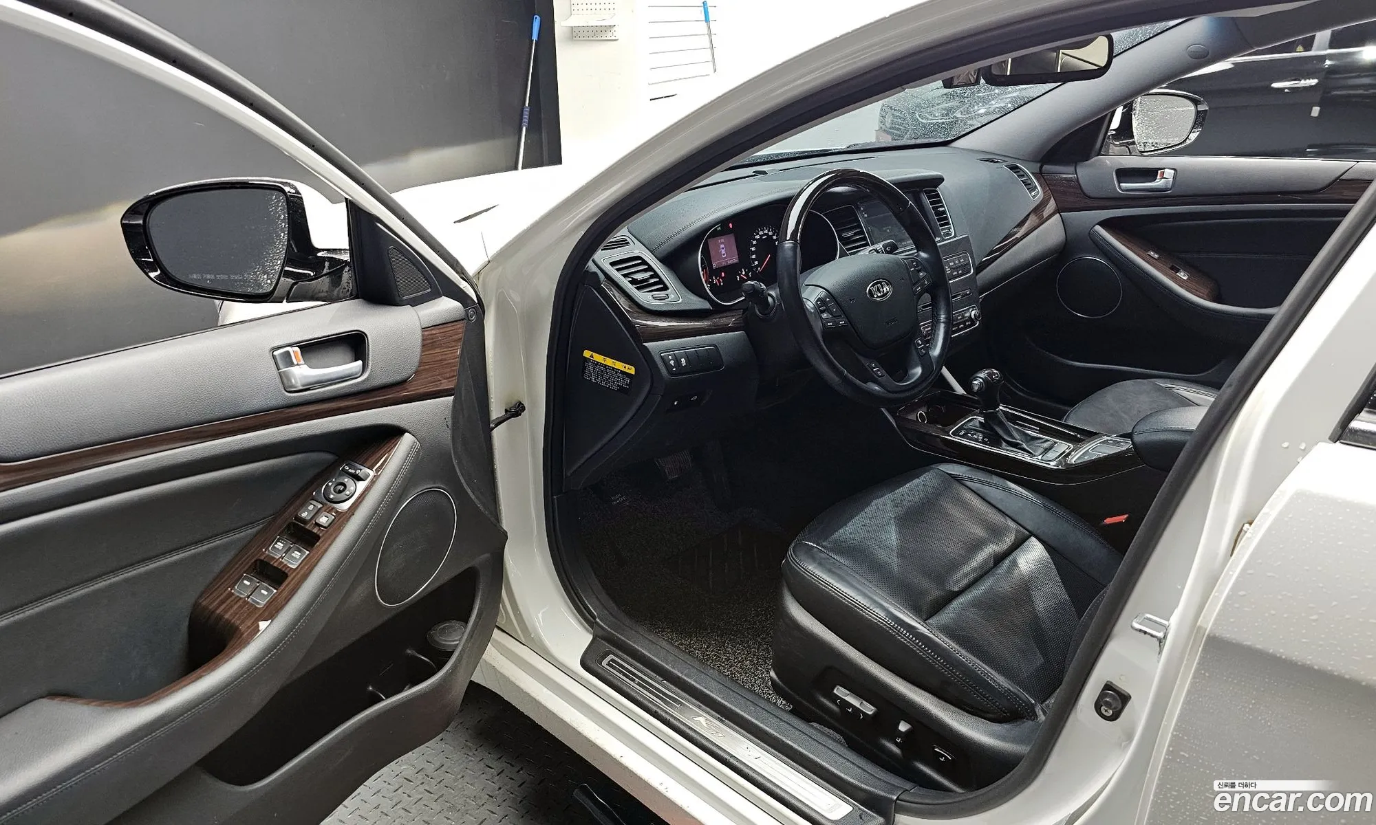 Kia K7 2015 KNALM415BFA207426 — 14