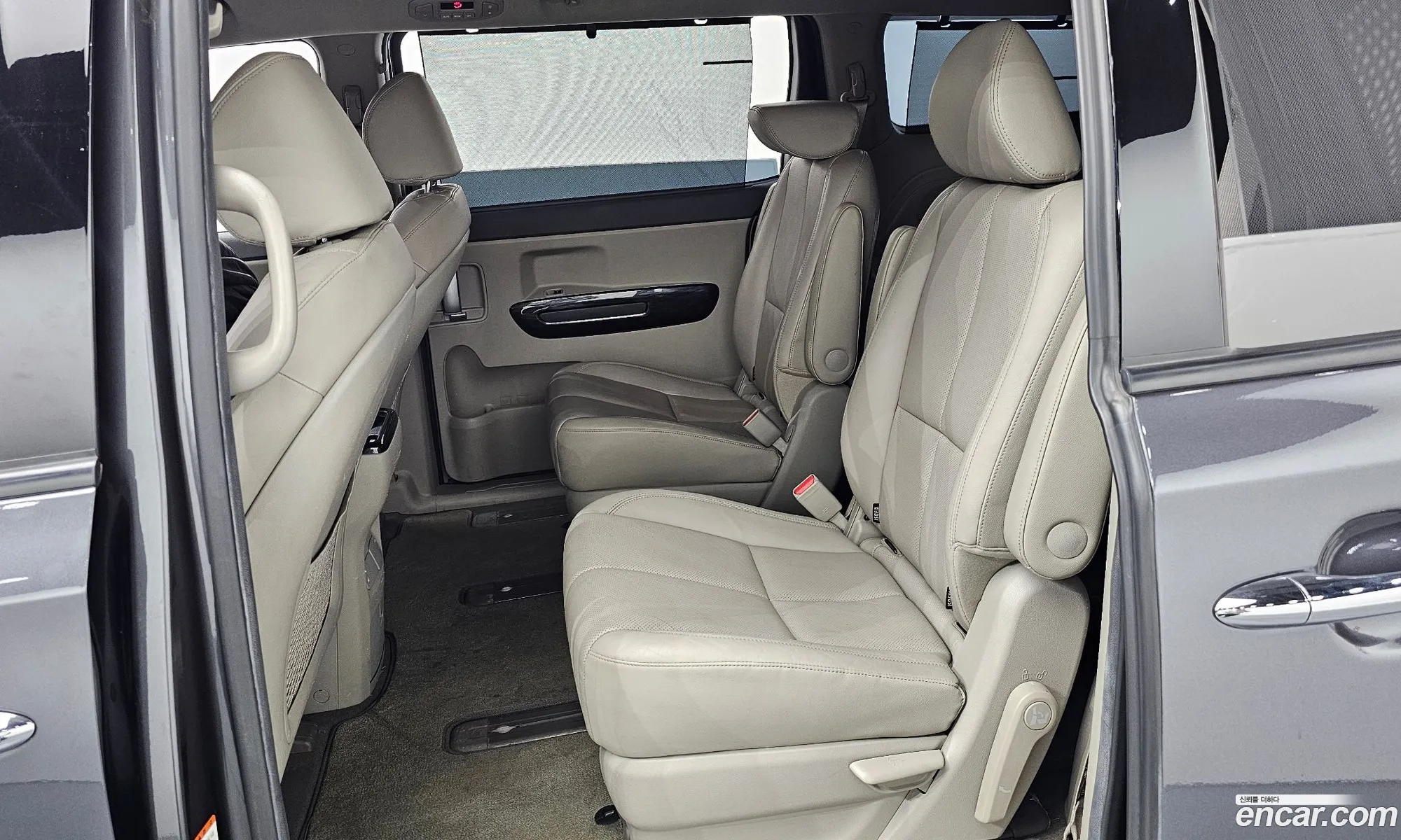 Kia Carnival 2018 — 16