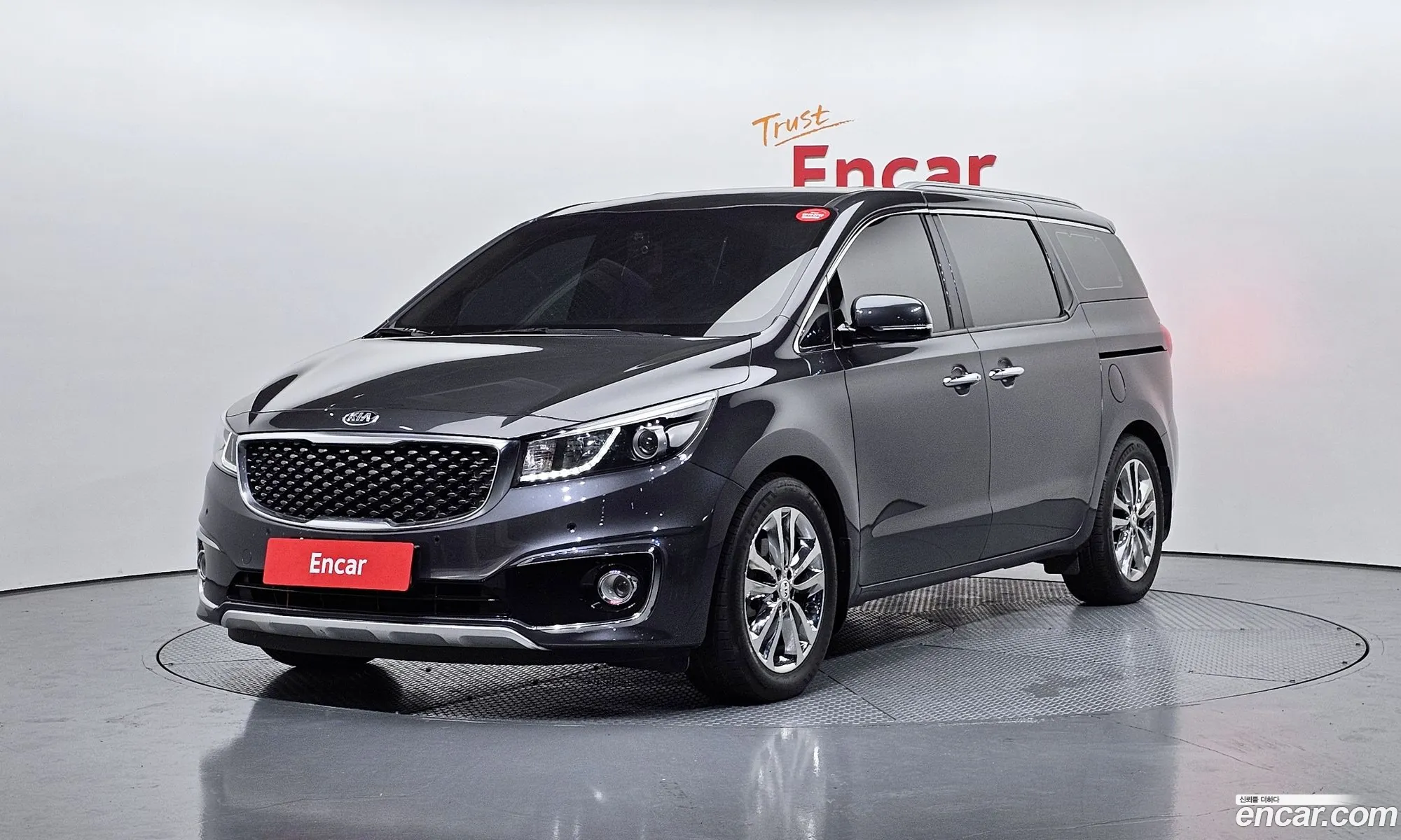 Kia Carnival 2018 — 2