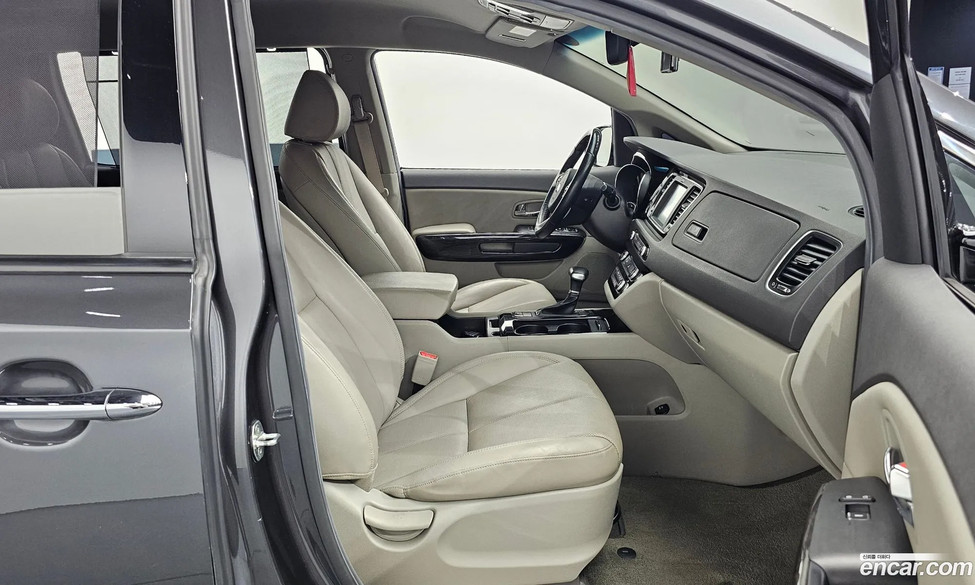 Kia Carnival 2018 — 9