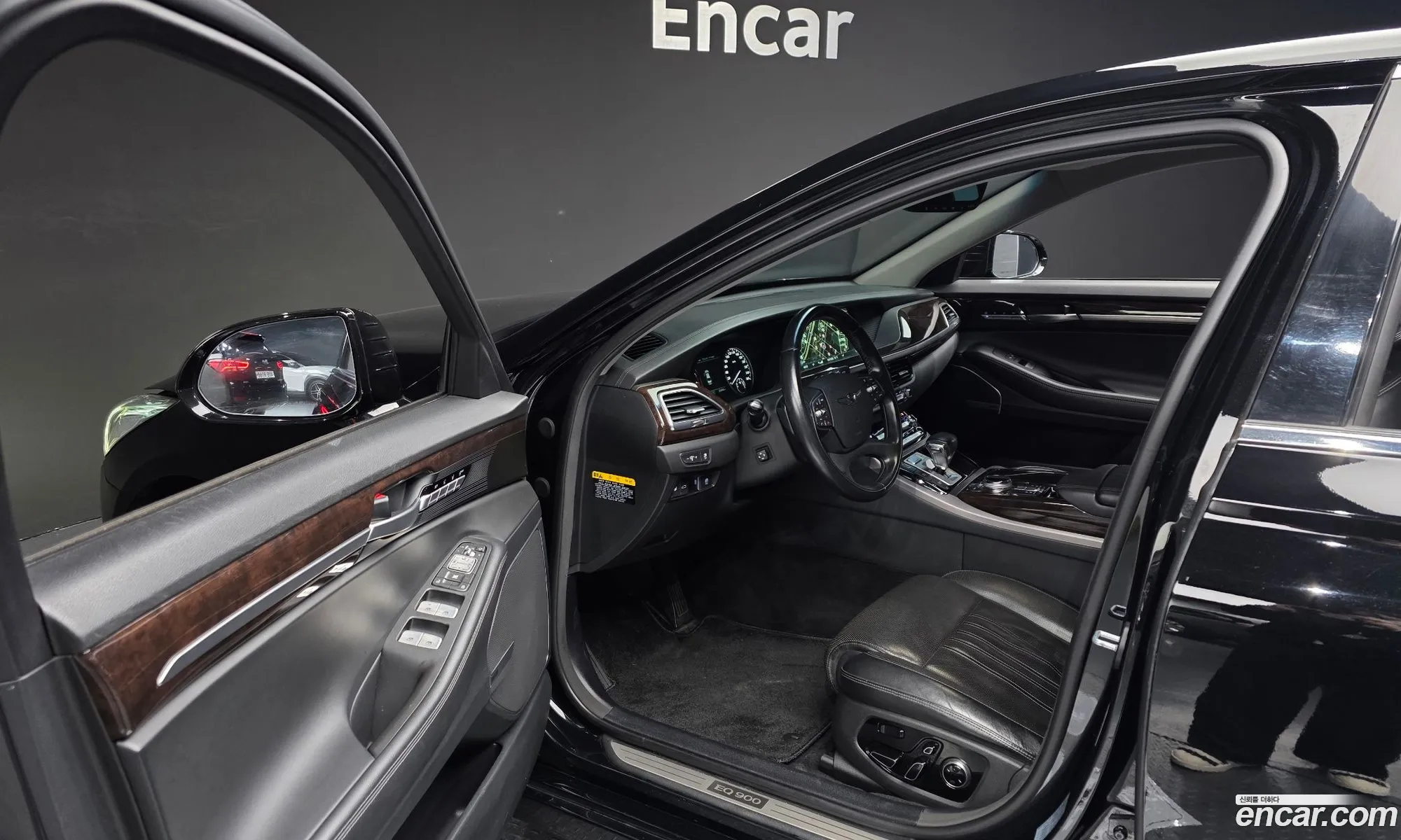 Genesis EQ900 2016 — 10