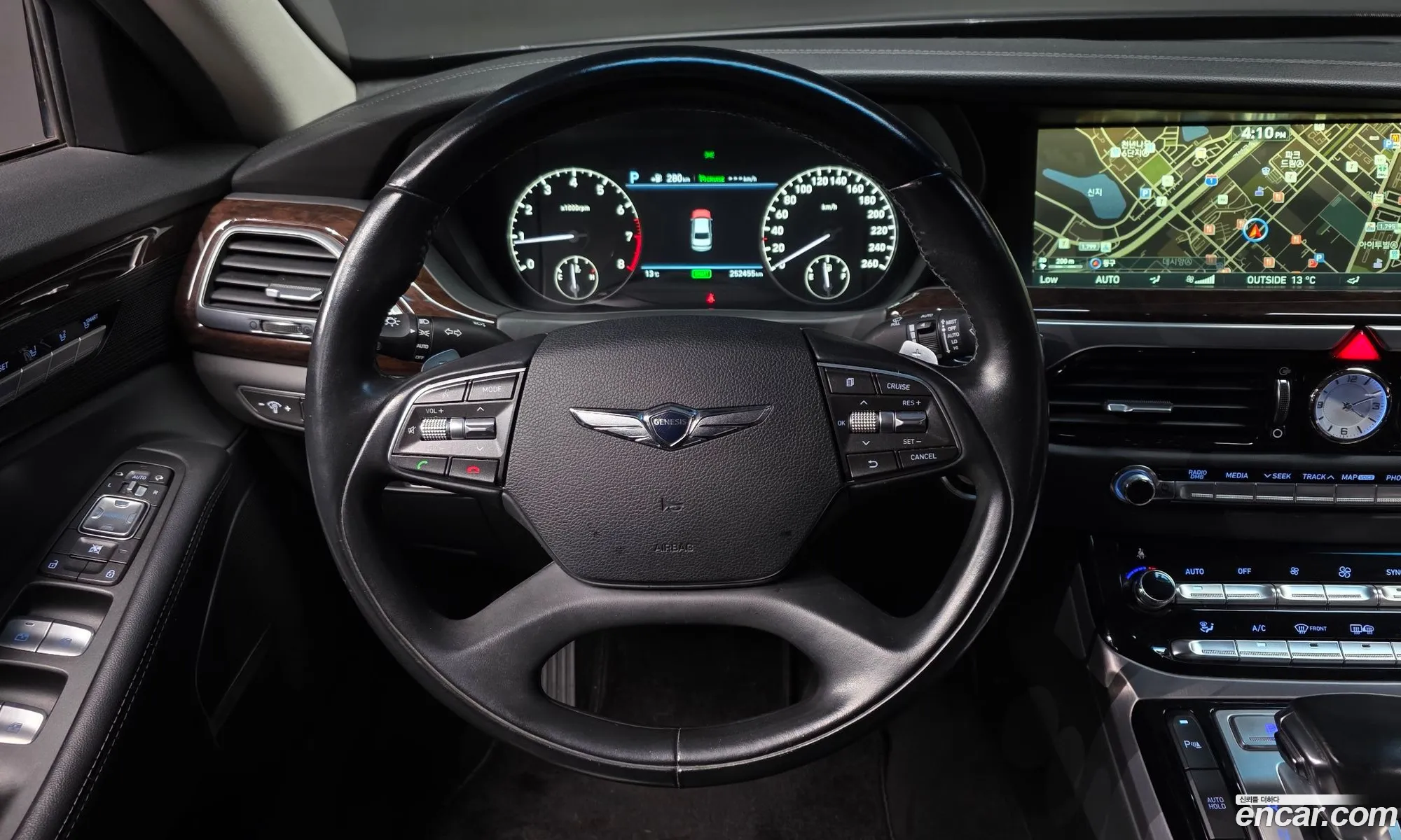 Genesis EQ900 2016 — 15