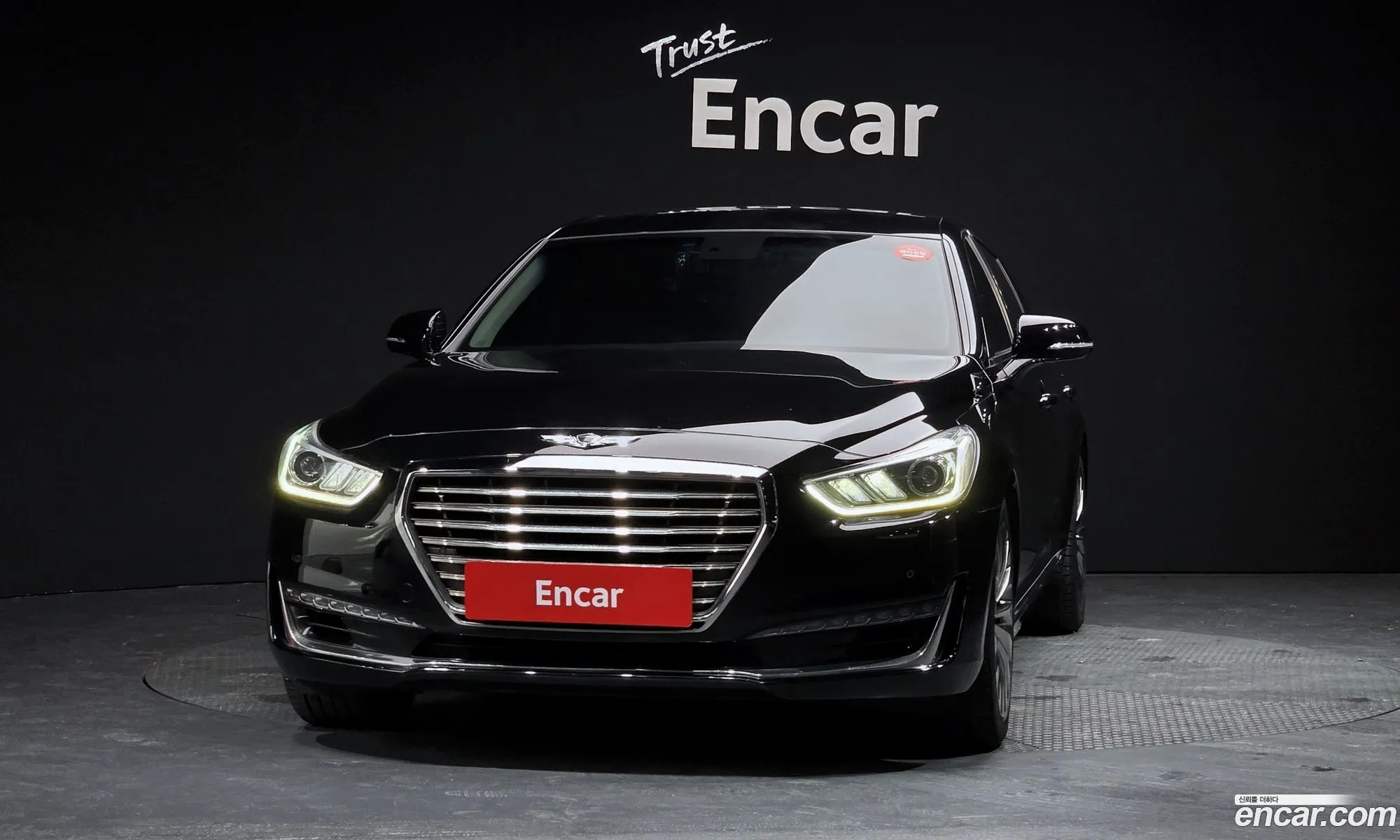 Genesis EQ900 2016 — 2