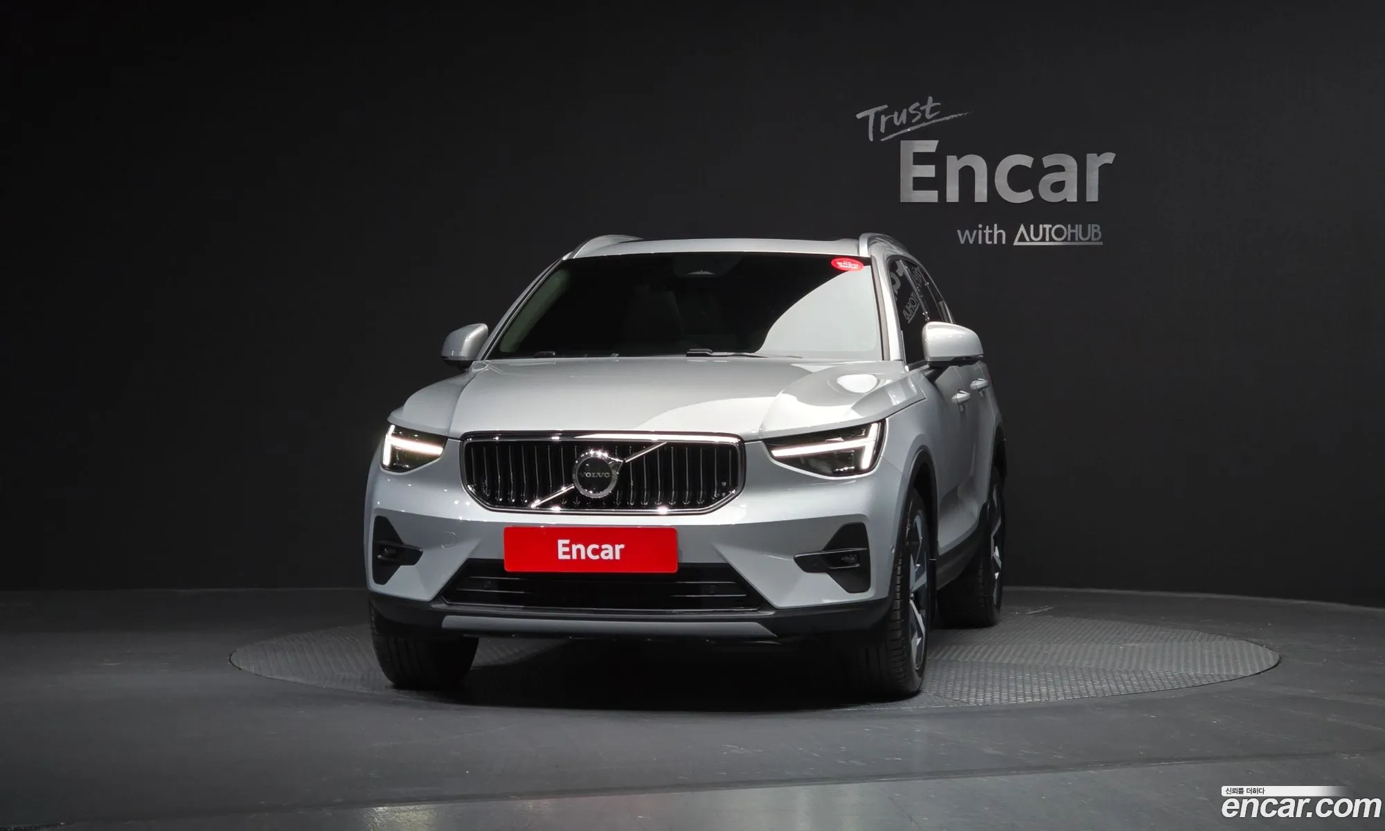 Volvo XC40 2024 — 11